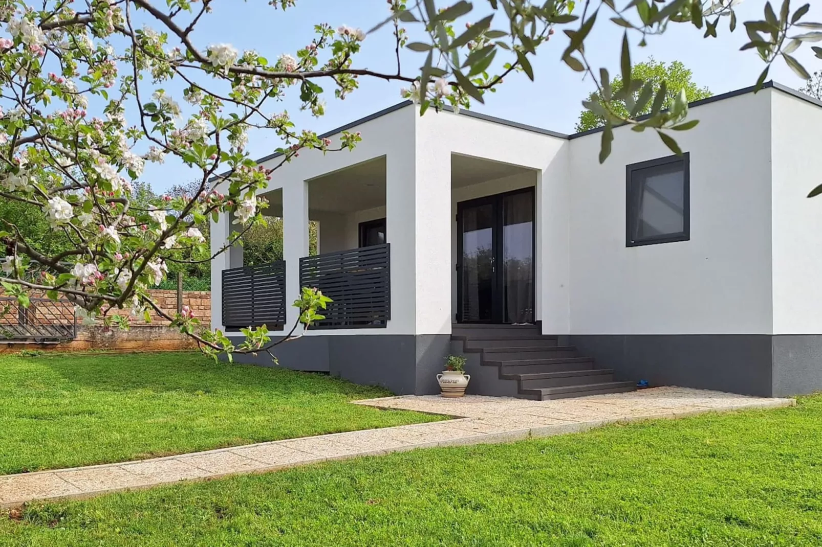 Holiday House Lucia