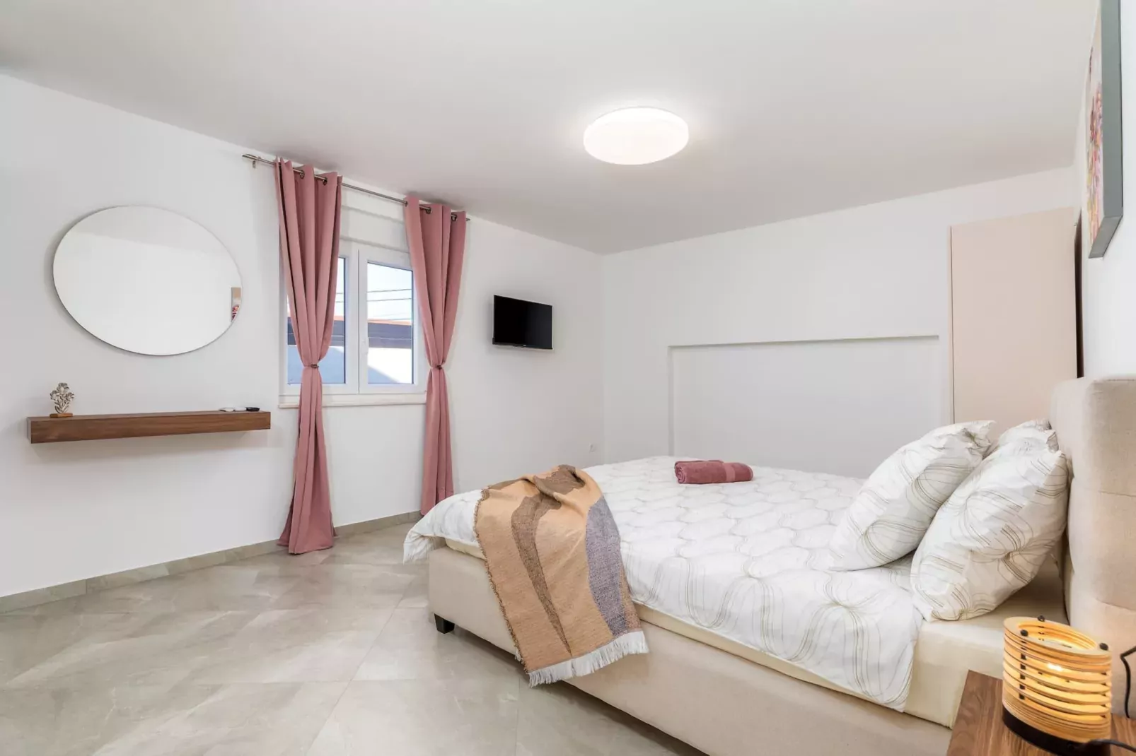 Villa Berg II - Pool, Game Room, Trampoline-Slaapkamer