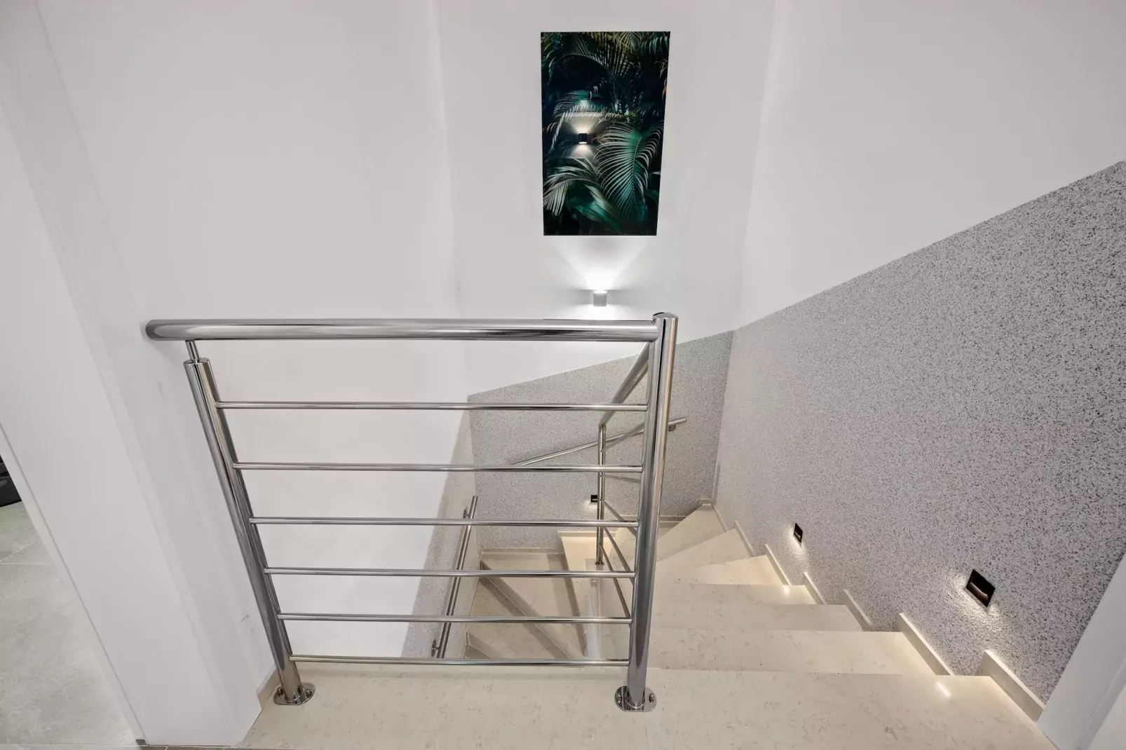 Villa Polaris - Luxurious Vacation Oasis-Overloop