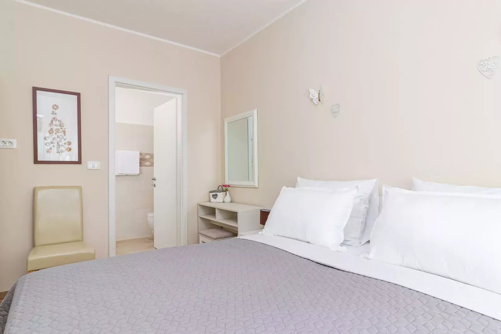 Laurus - Modern, Elegant Apartment (Rosemary)-Slaapkamer