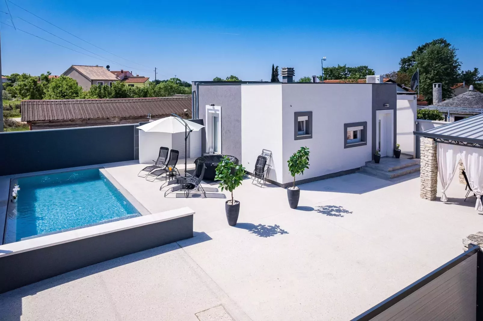 Villa Marsel (4+2) - Private Pool and Jacuzzi-Zwembad