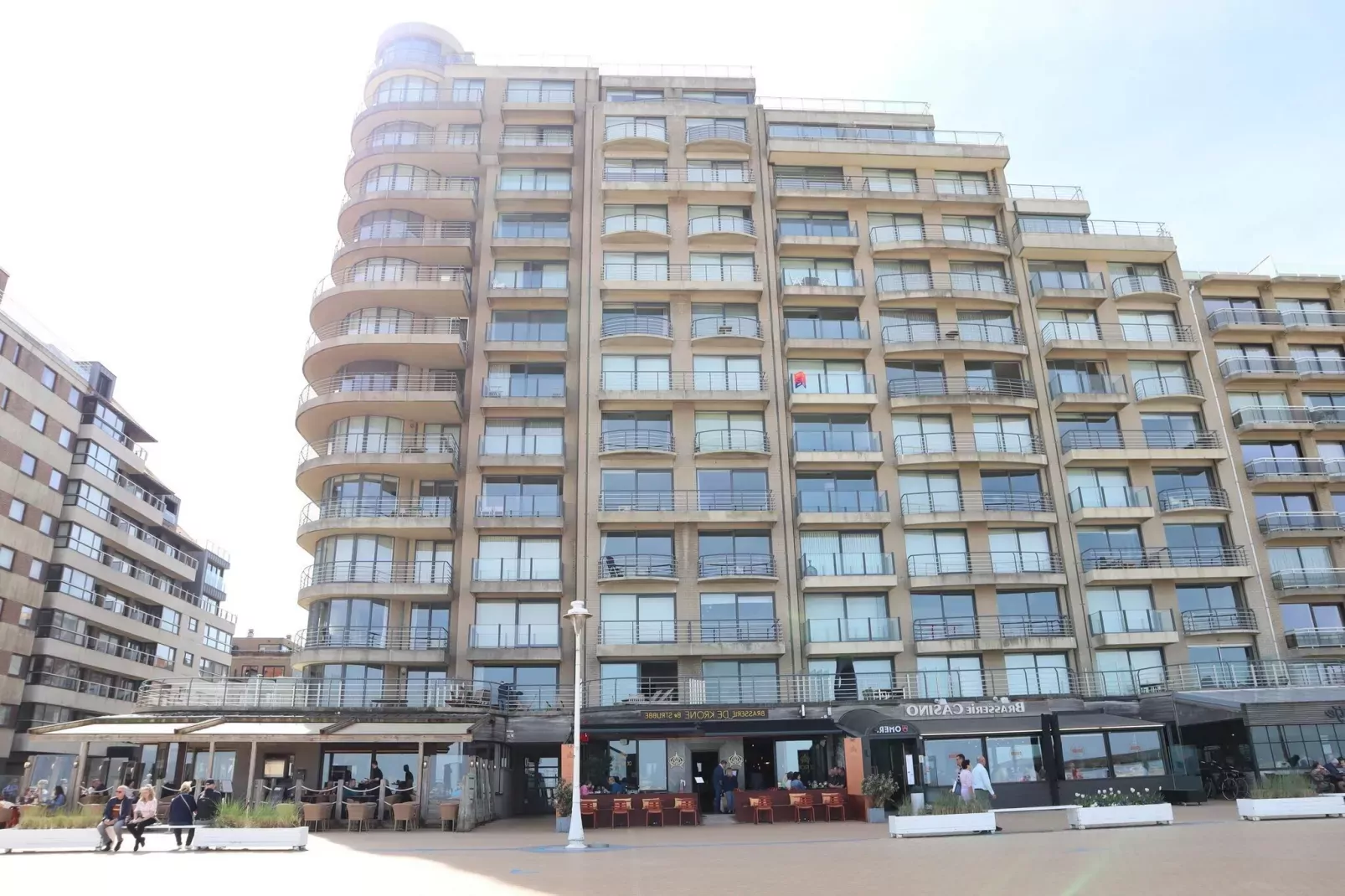 CASINO AB B0701GAR-Buitenkant zomer