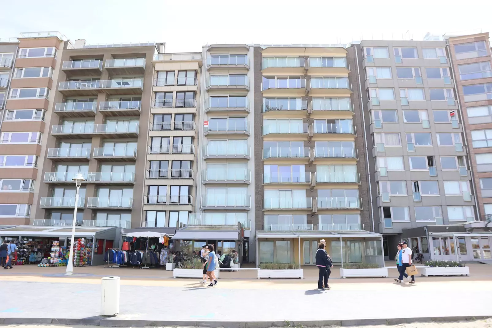 DE BRANDING 601-Buitenkant zomer