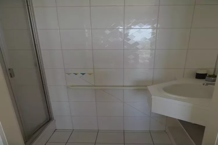 SCORPIO BI-Badkamer
