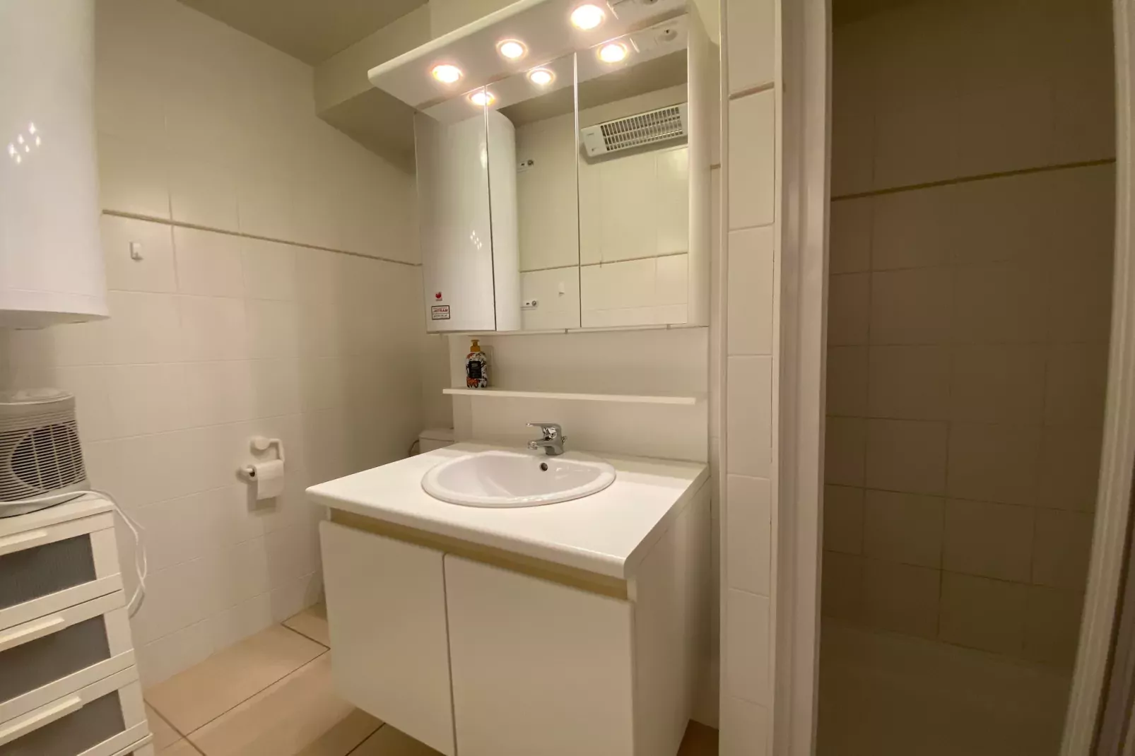 GAUDI 504-Badkamer