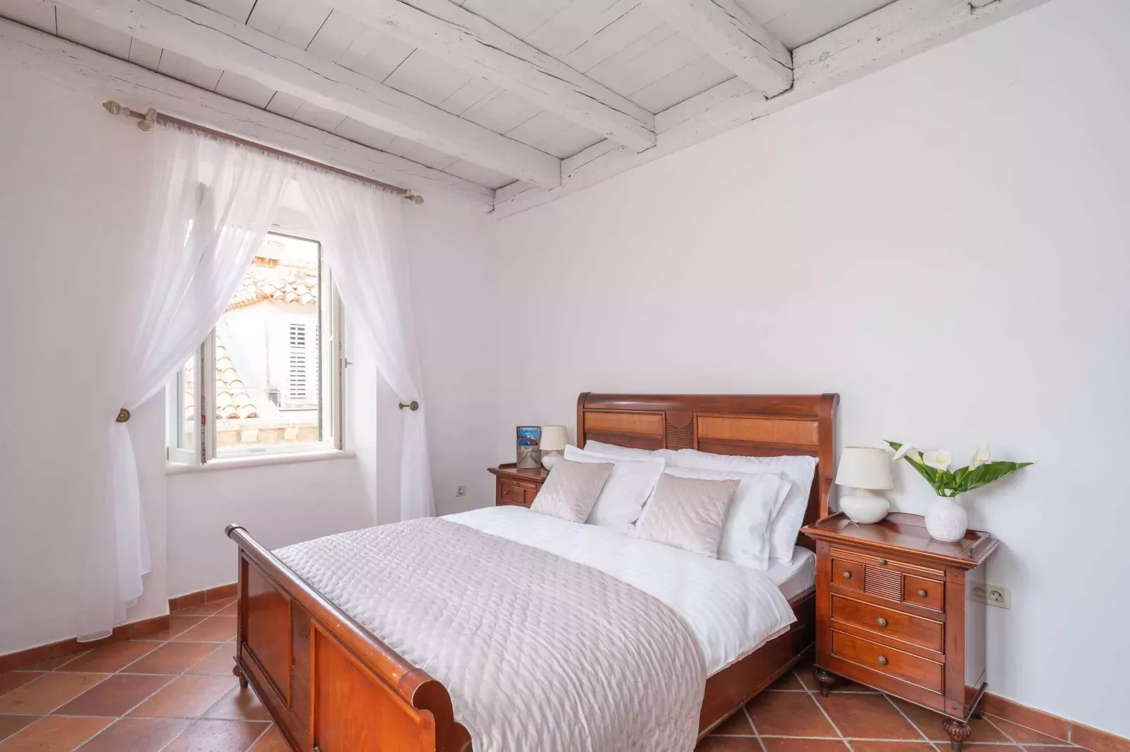 Secret Apartments - One Bedroom Apartment (Secret 3)-Slaapkamer