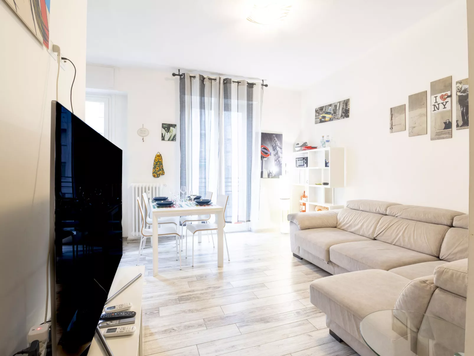 Suzzani Flat