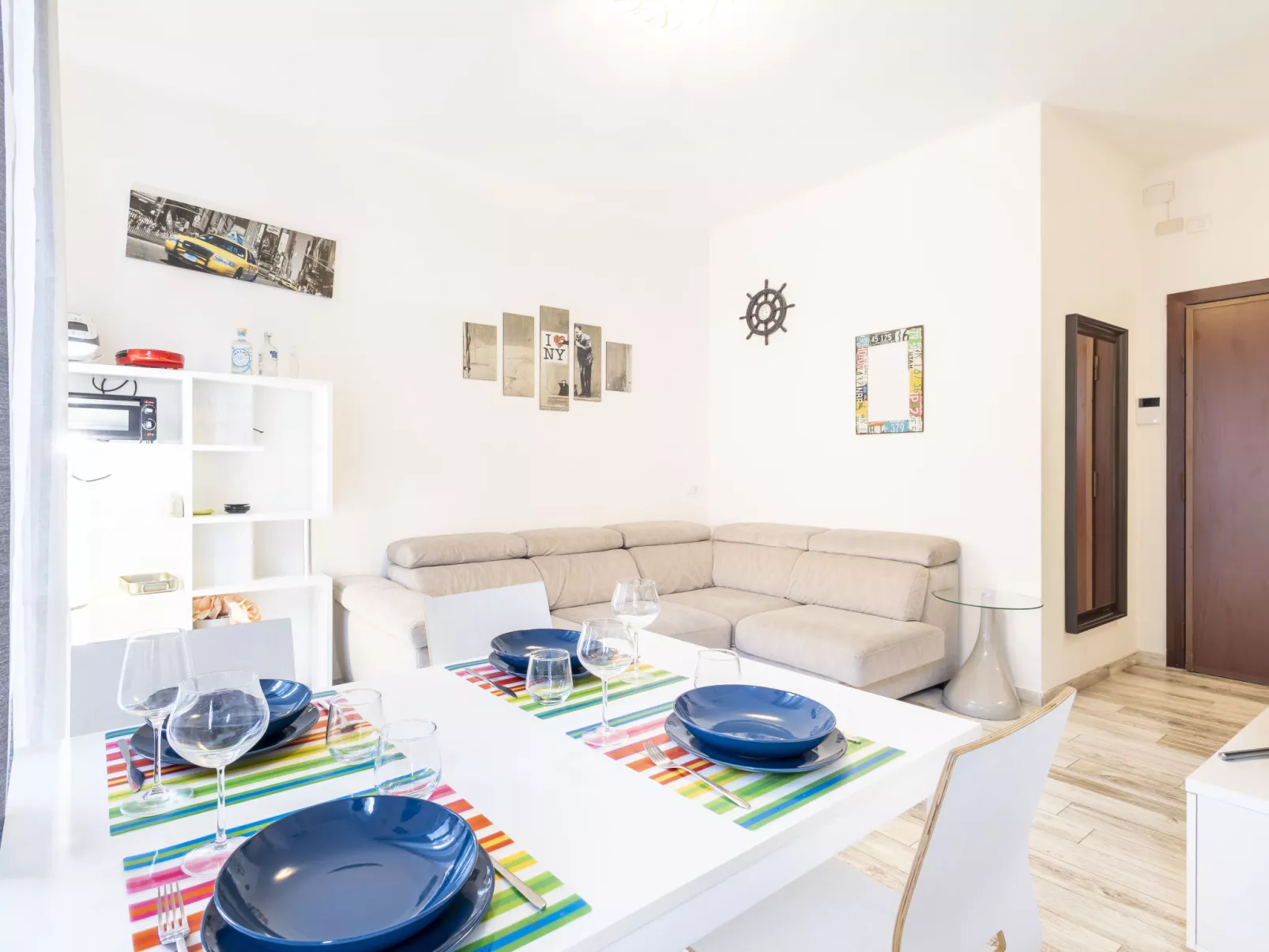 Suzzani Flat