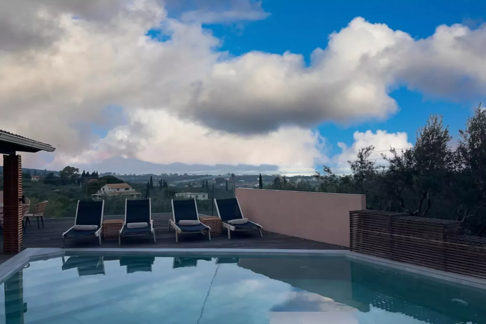 Villa De La Vita Alykes-Zwembad
