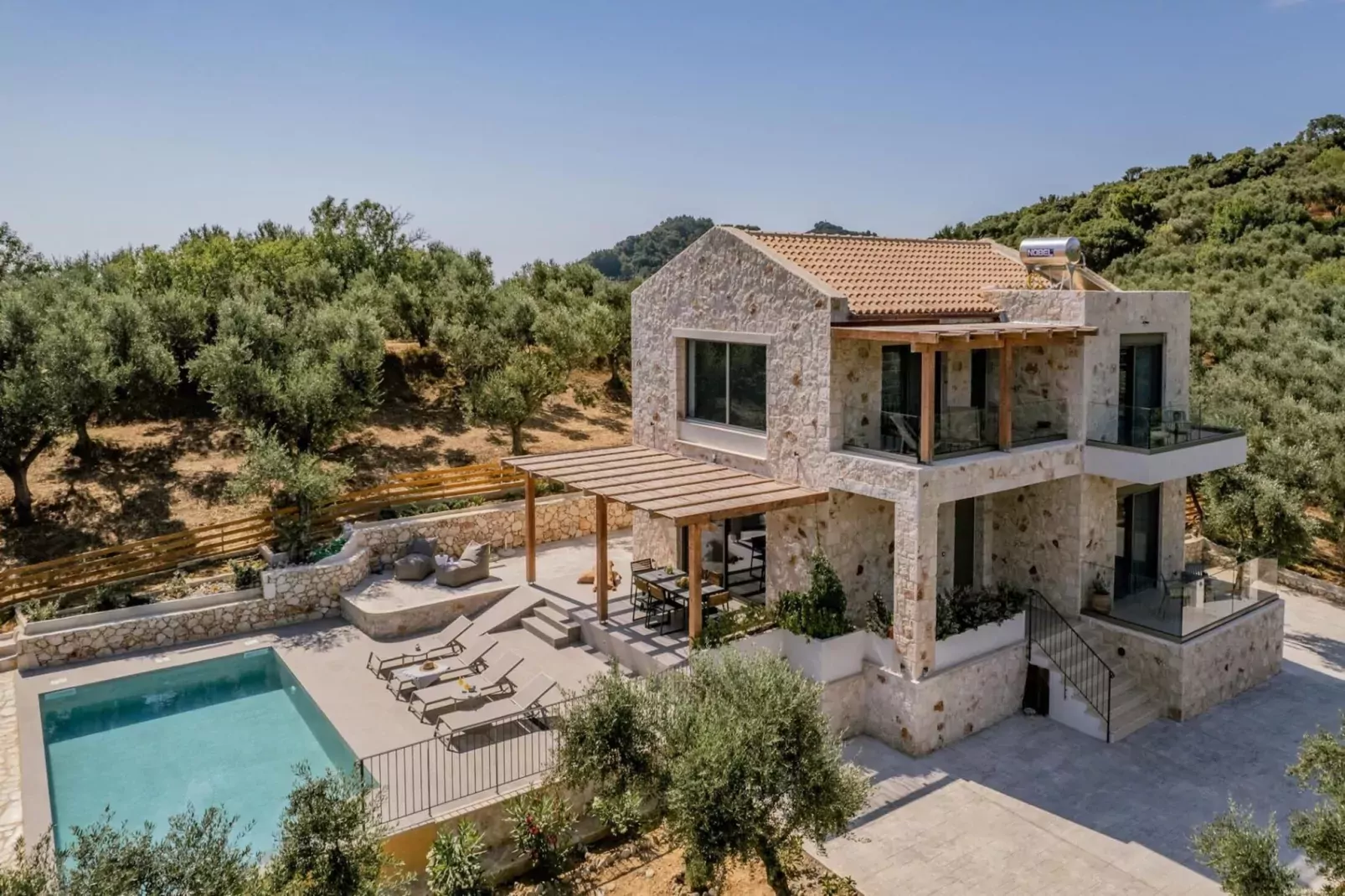 Villa Cossoro Ena in Zakynthos-Buitenkant zomer