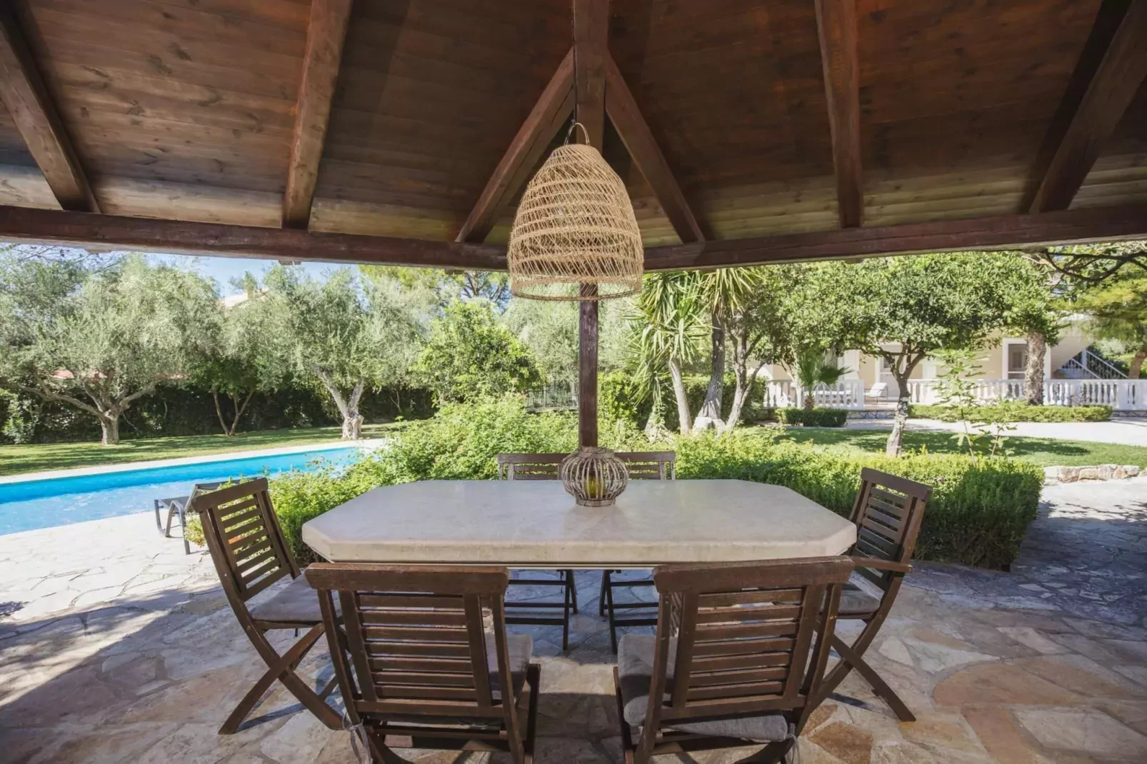 Villa Lilly with private pool-Terrasbalkon