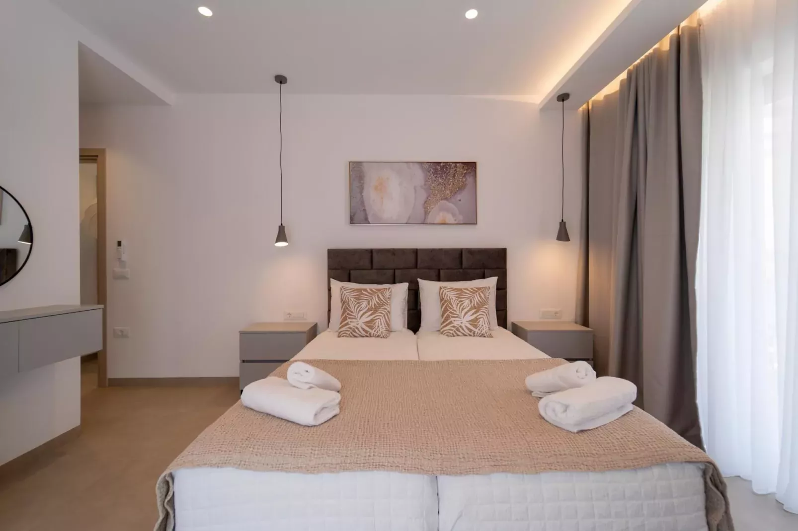 Diamond Villa with swimming pool-Slaapkamer