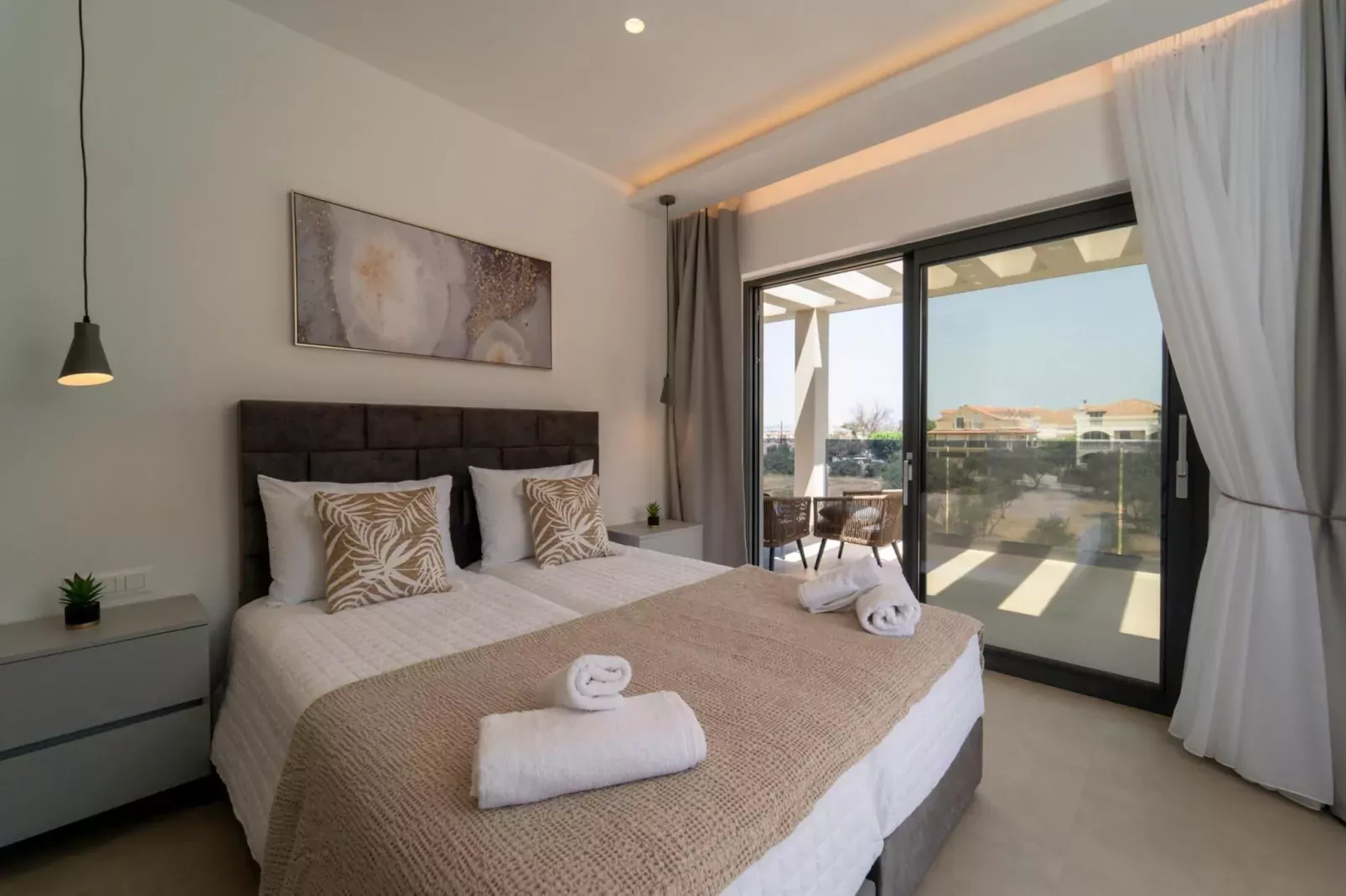 Diamond Villa with swimming pool-Slaapkamer