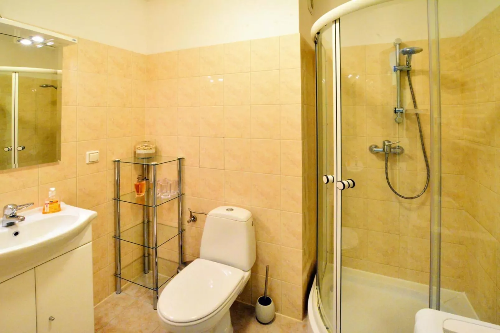 Apartment Kolobrzeg-Badkamer