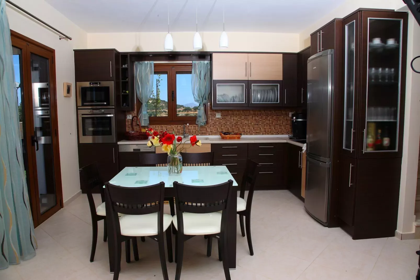Agnanti Marina villa with private pool-Keuken