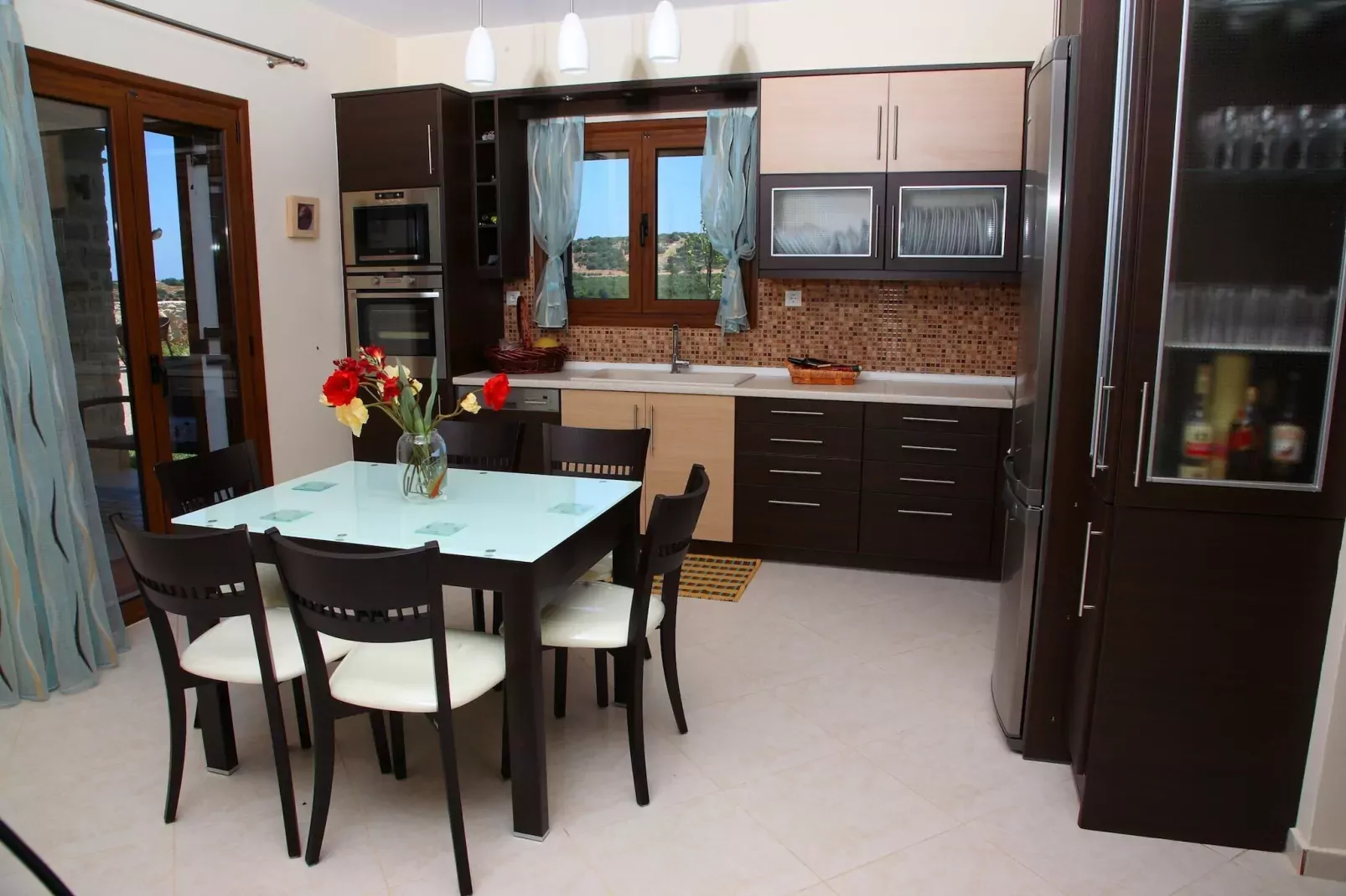 Agnanti Marina villa with private pool-Eetkamer