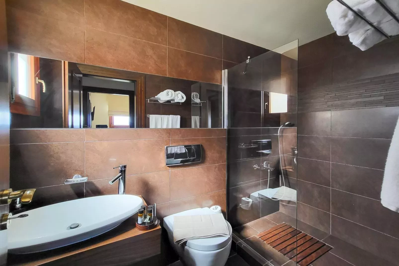 Luxury Villa Mikaela-Badkamer