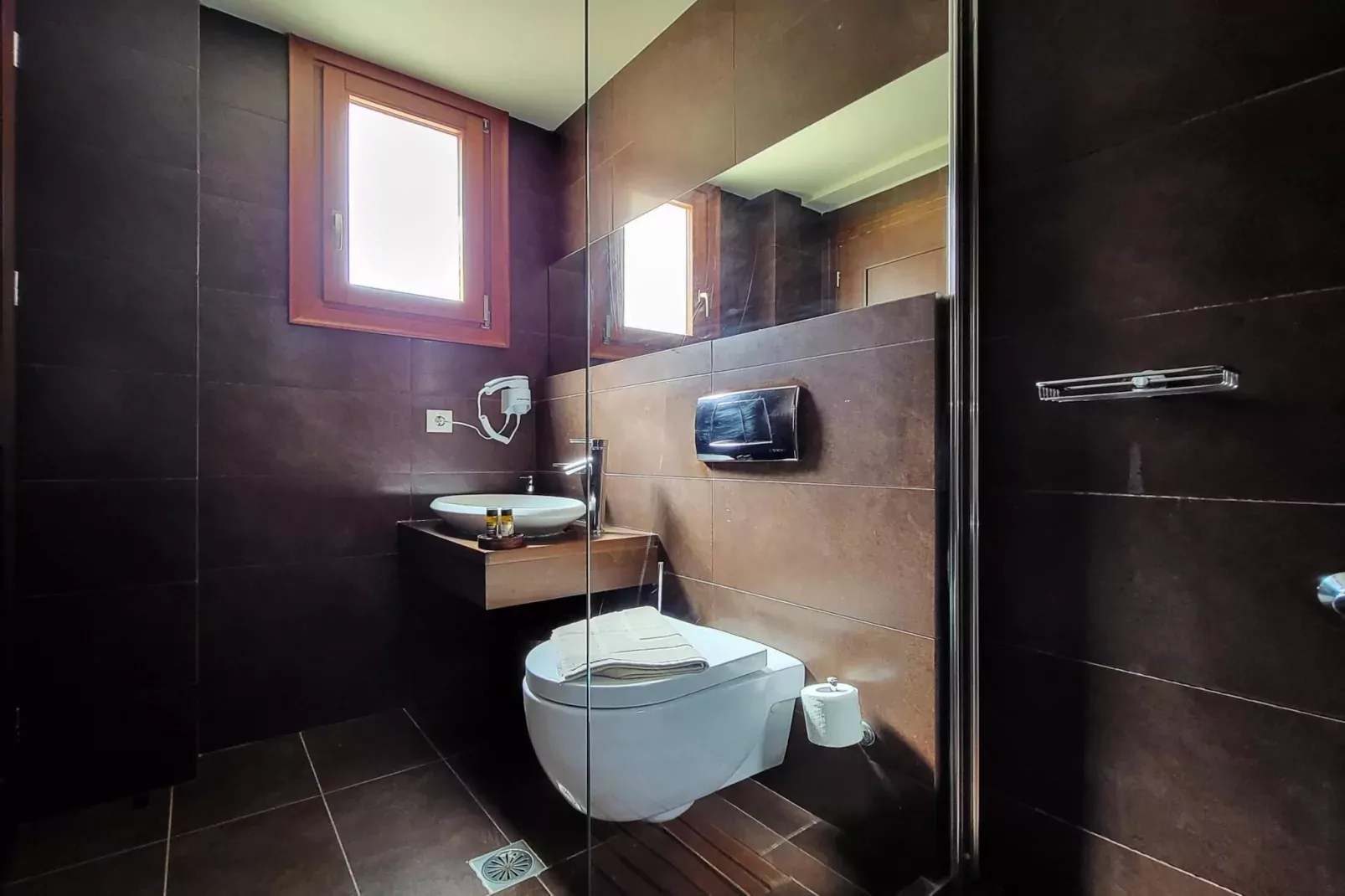 Luxury Villa Mikaela-Badkamer