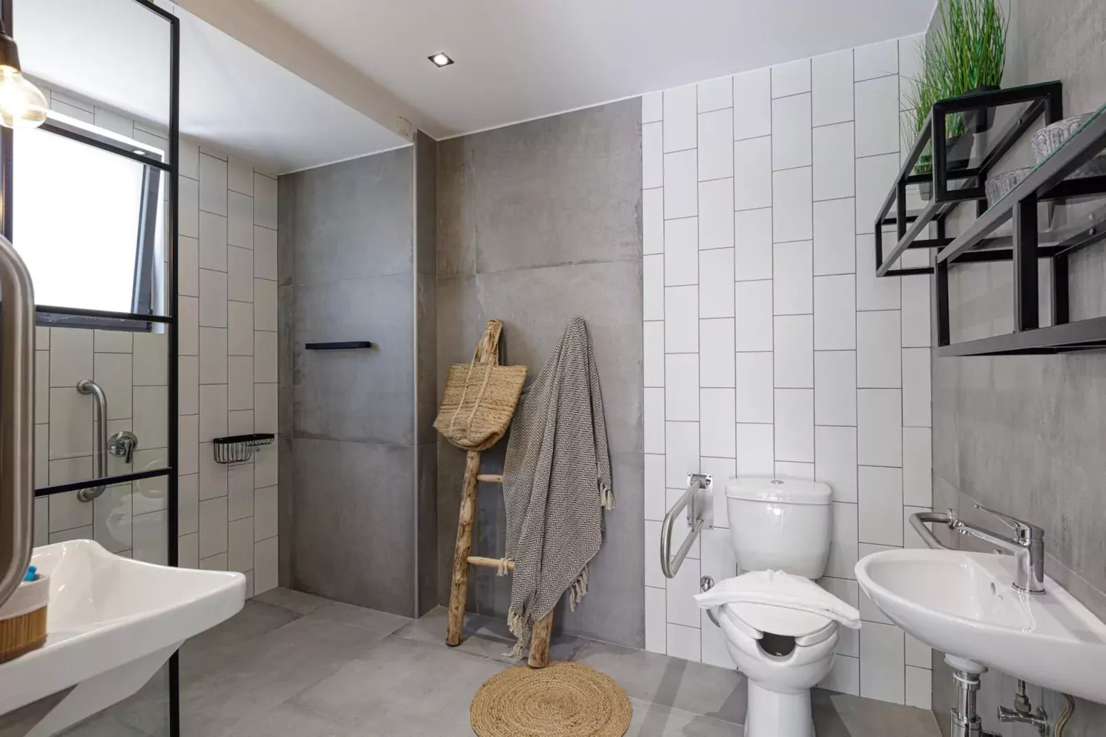 Luxury Villa Verde-Badkamer