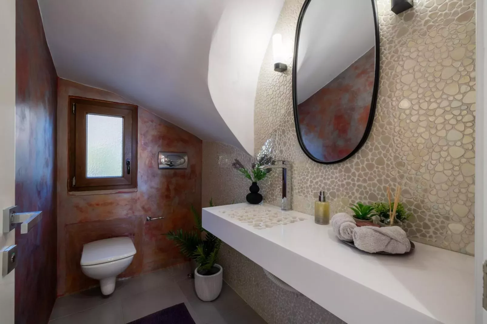 Aquarella Stunning Villa with Pool Steps to Sea-Badkamer