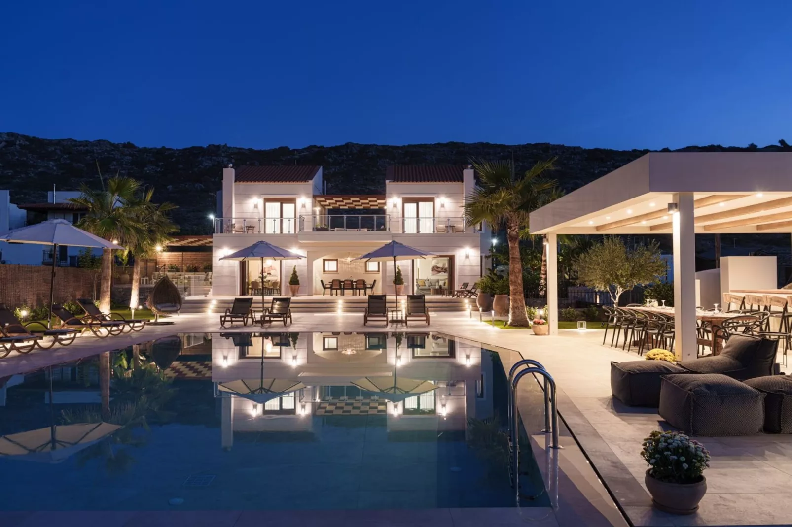 Aquarella Stunning Villa with Pool Steps to Sea