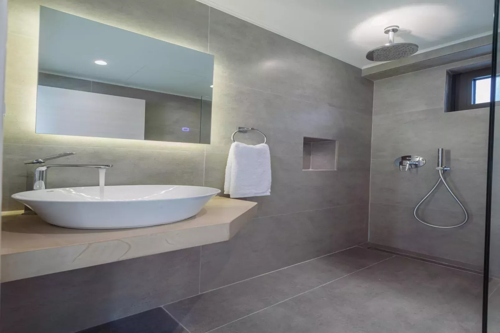 Luxury Villa Mon I Vassilikos-Badkamer