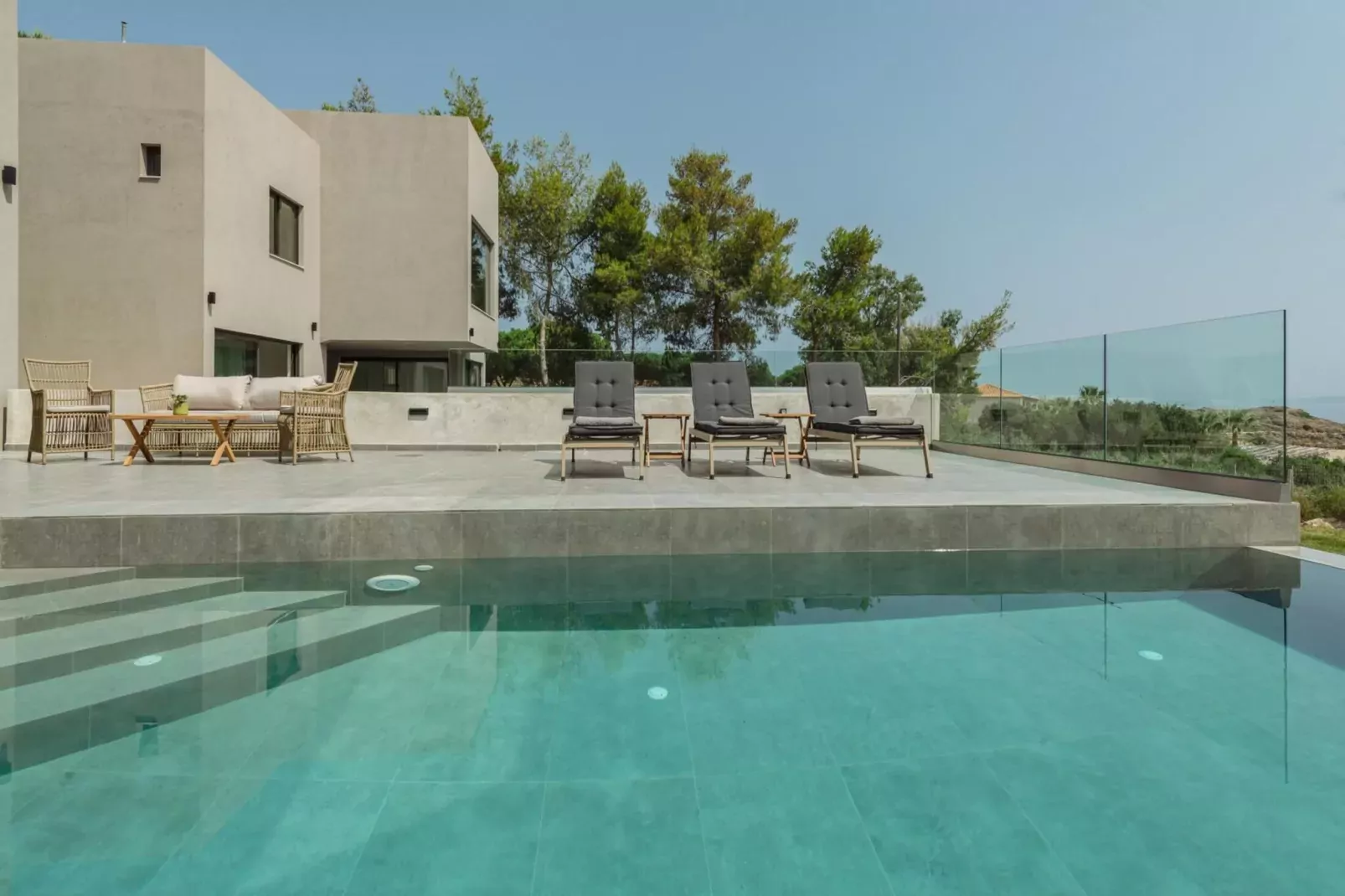 Luxury Villa Mon II Vassilikos-Buitenkant zomer