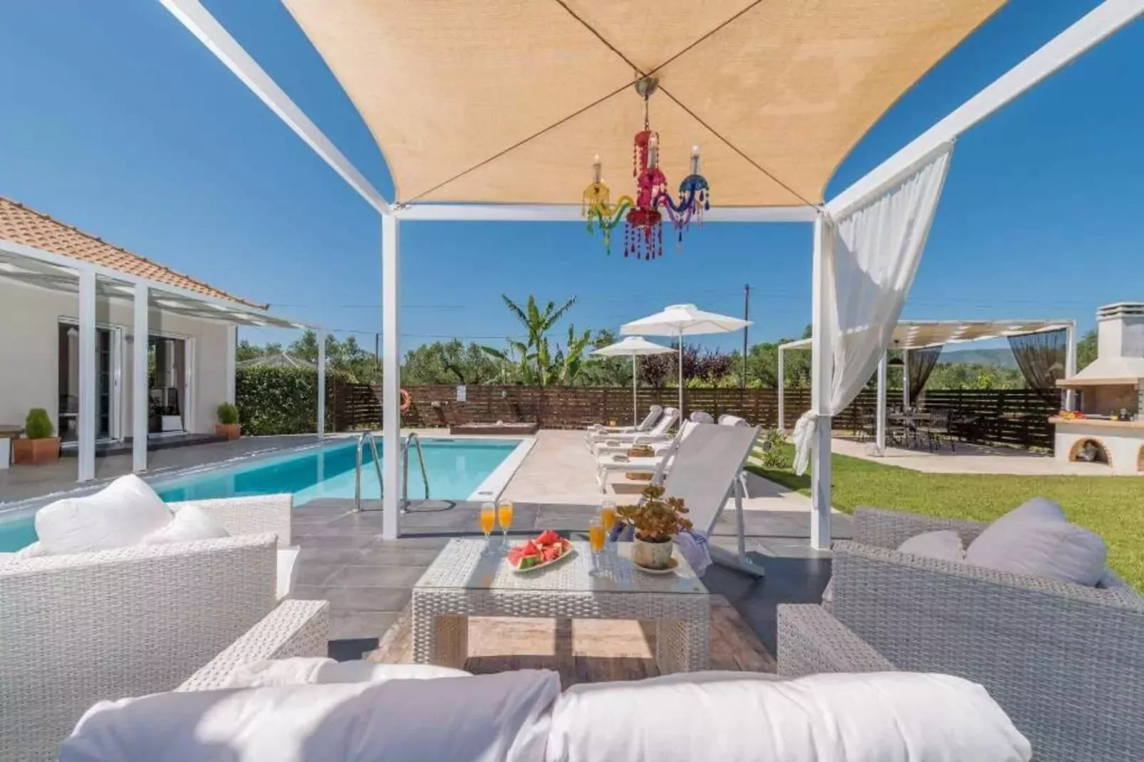 Madini Luxury villa with private Heated pool-Zwembad