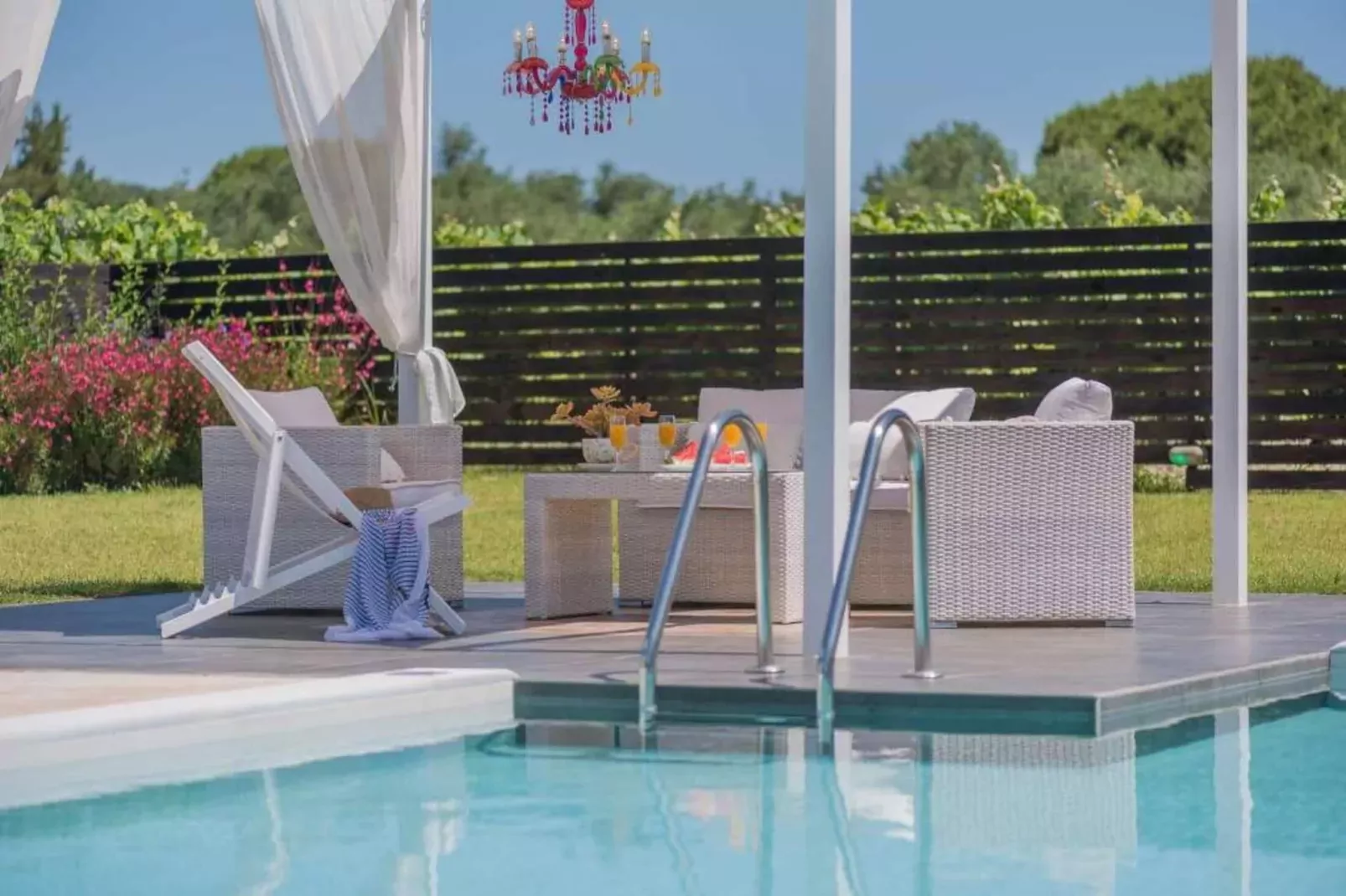 Madini Luxury villa with private Heated pool-Zwembad