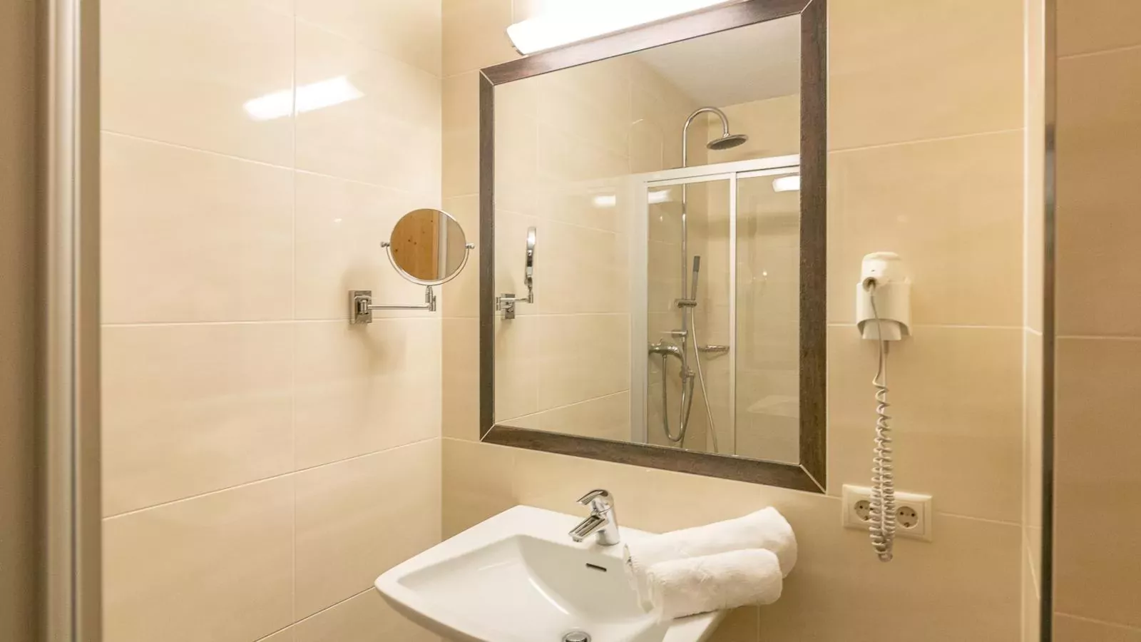 Bergjuwel Typ 5-Badkamer