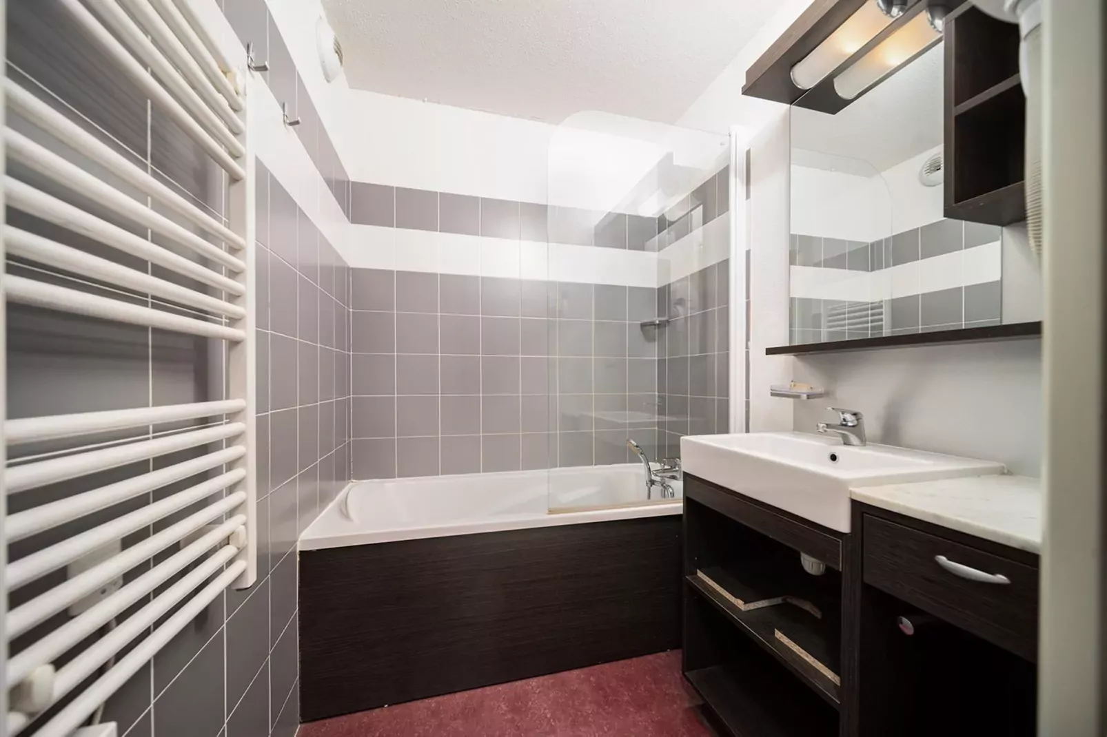 C. du Verdon N°3302 - 2P6C-Badkamer