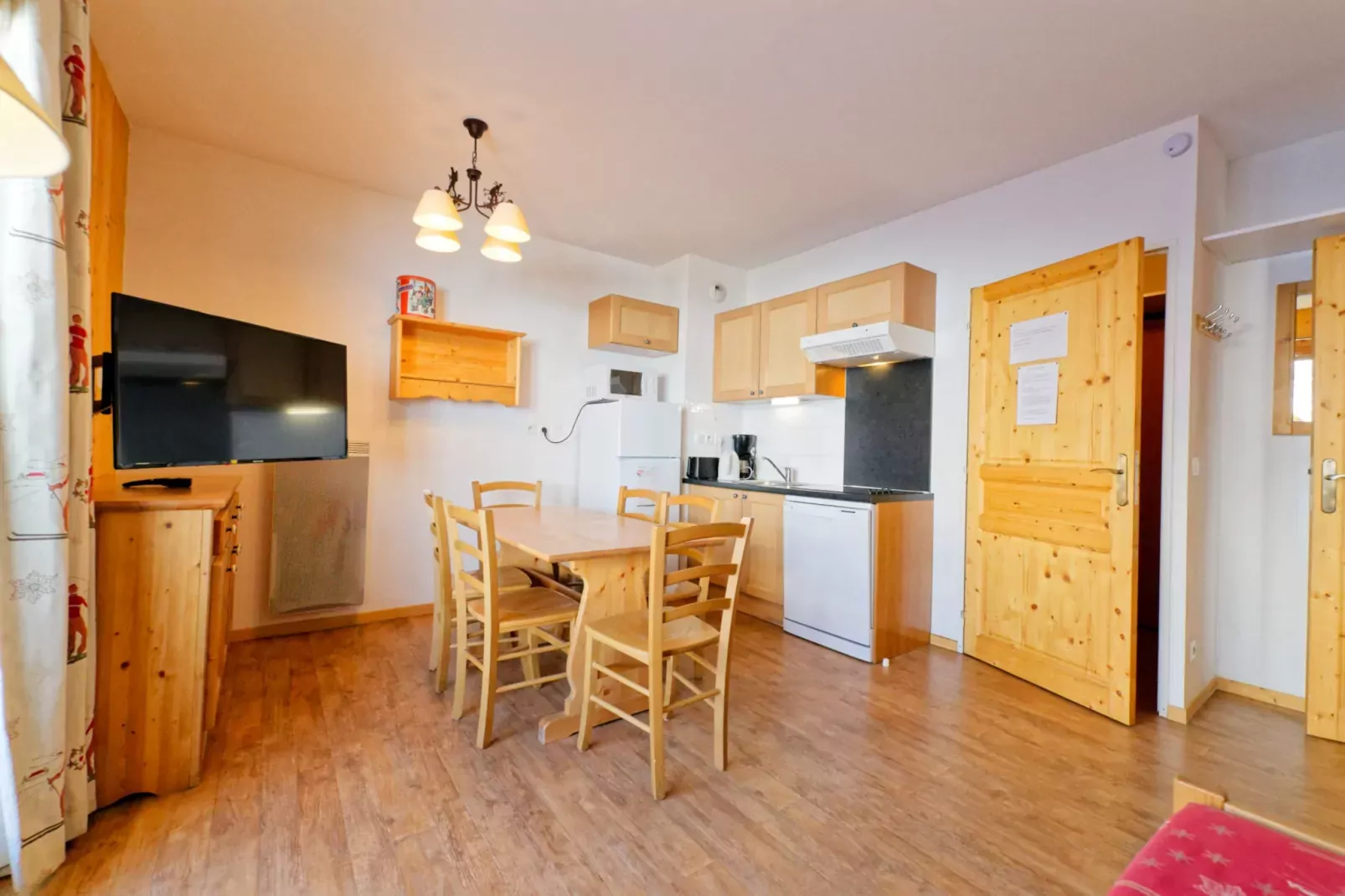 T.Bergerie B N°406 - 2P6C-Eetkamer