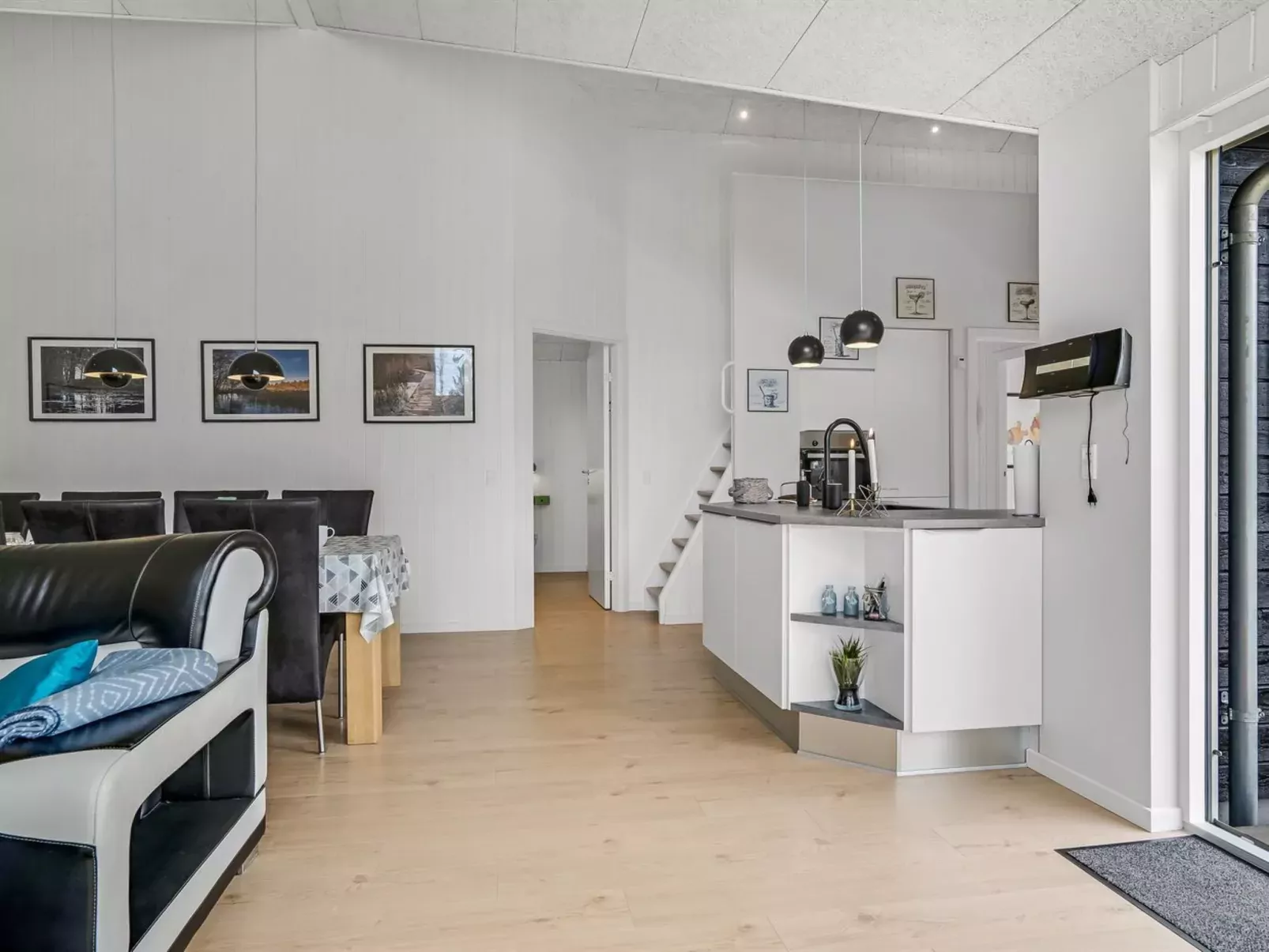 "Sunna" - 1.2km from the sea-Binnen
