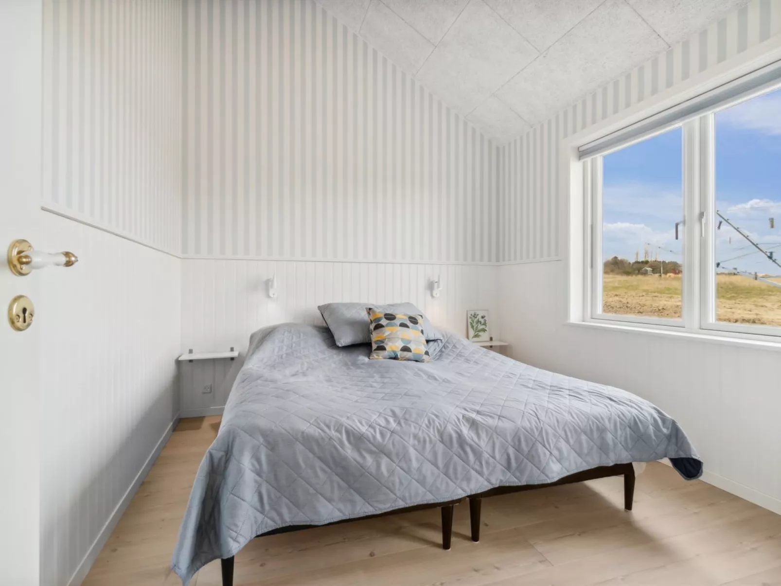 "Skoge" - 500m from the sea-Binnen