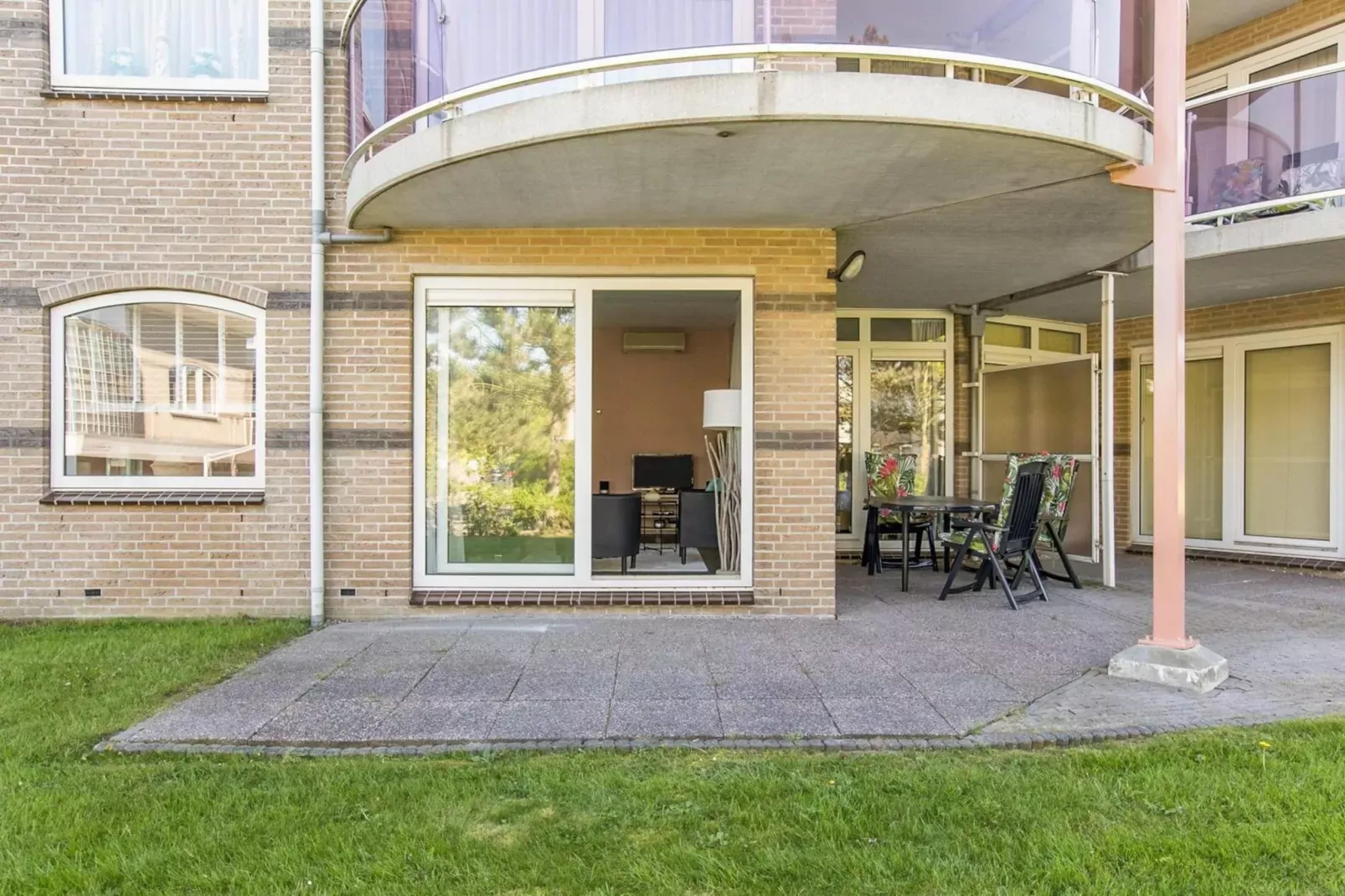 Résidence Juliana 56-Buitenkant zomer