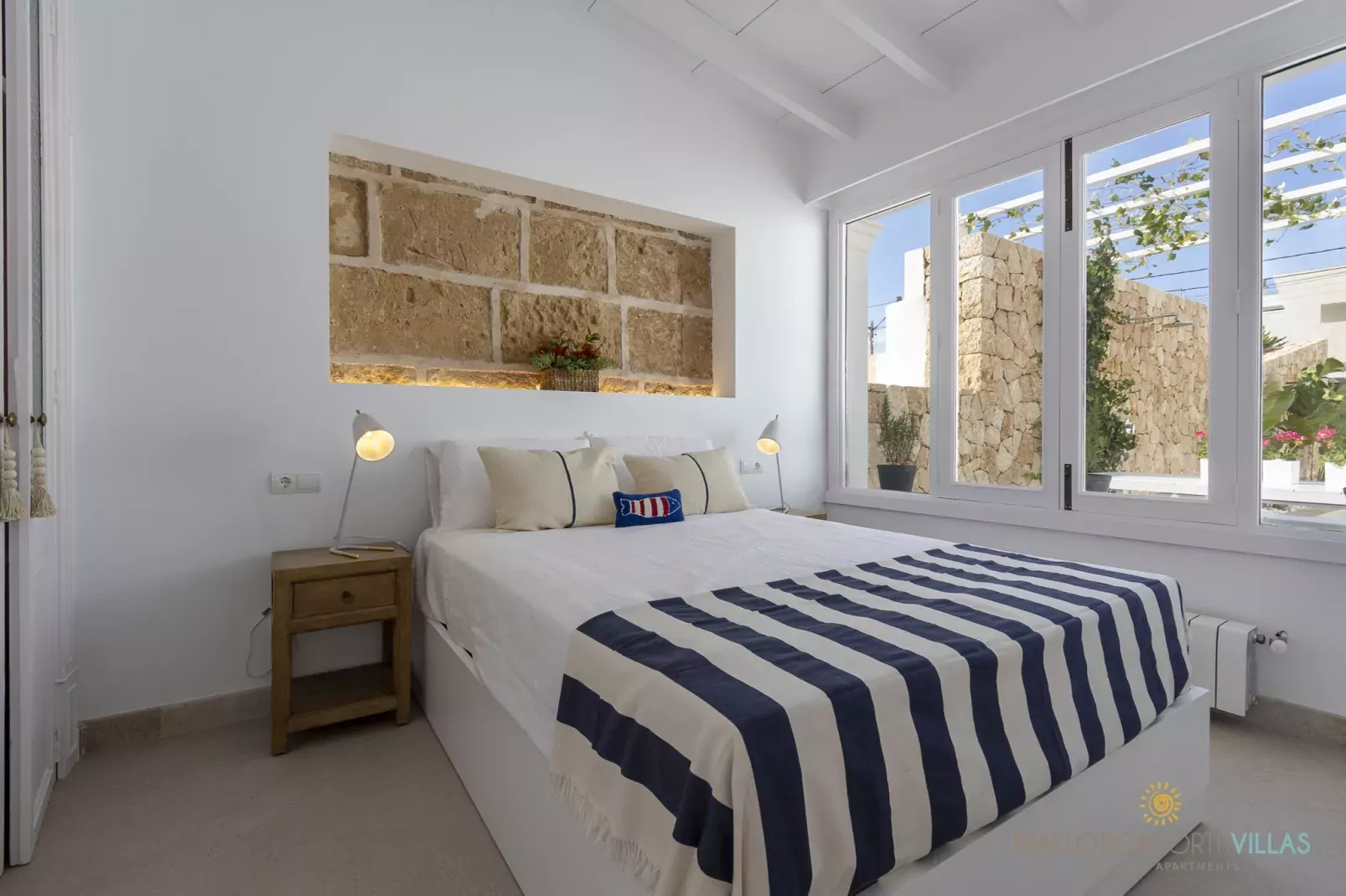Villa Veles Dos: Tu Escapada de Lujo Frente al Mar-Slaapkamer