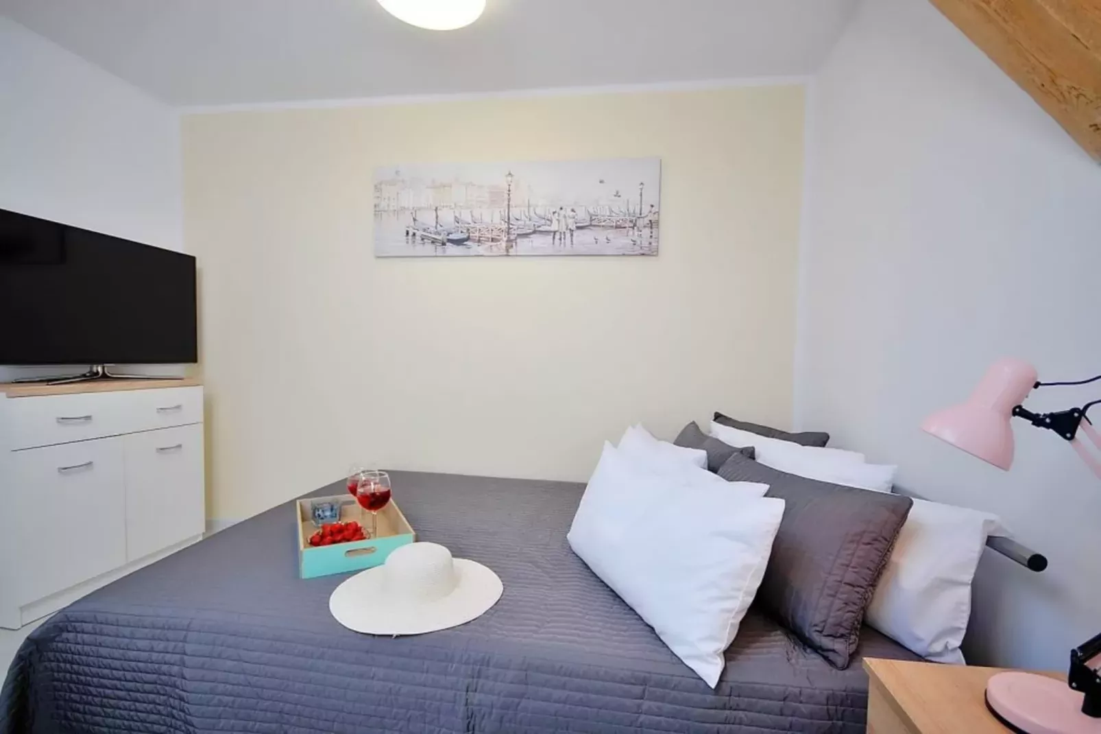 	Studio 2-osobowe nr 2 17 m2 na poddaszu Ustronie Morskie-Slaapkamer