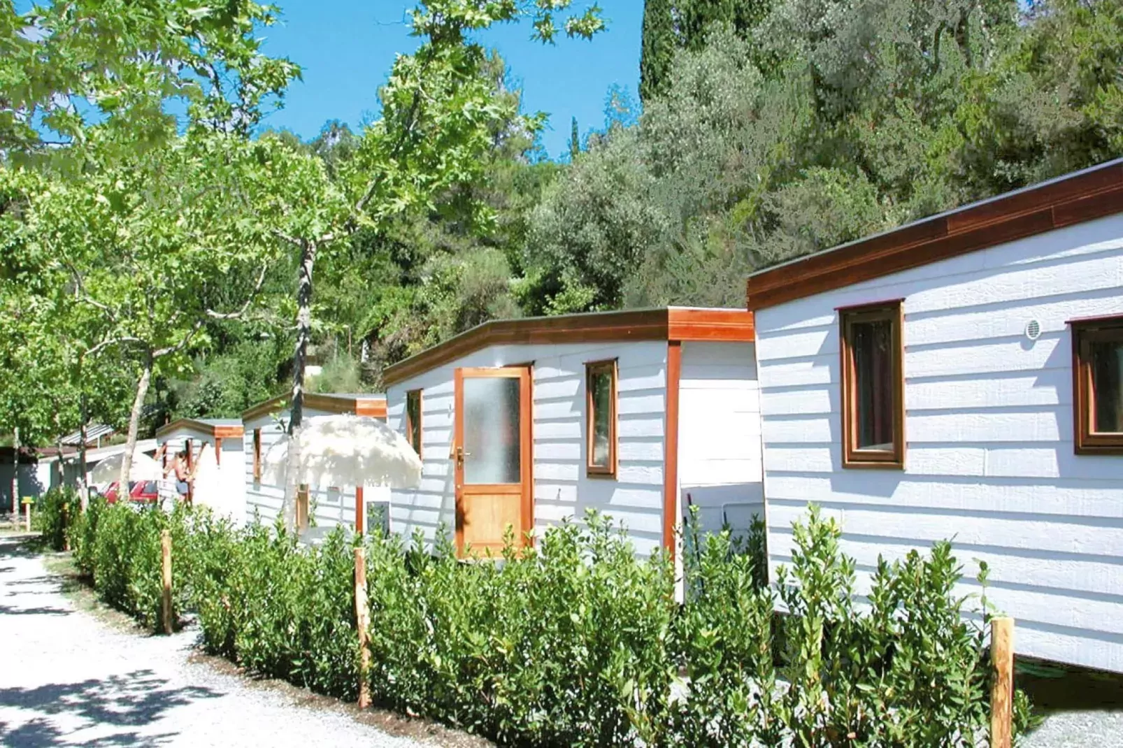 Ferienresort C'era Una Volta Villanova d'Albengo - Type MH B 4 Pax ca 24 qm-Buitenkant zomer