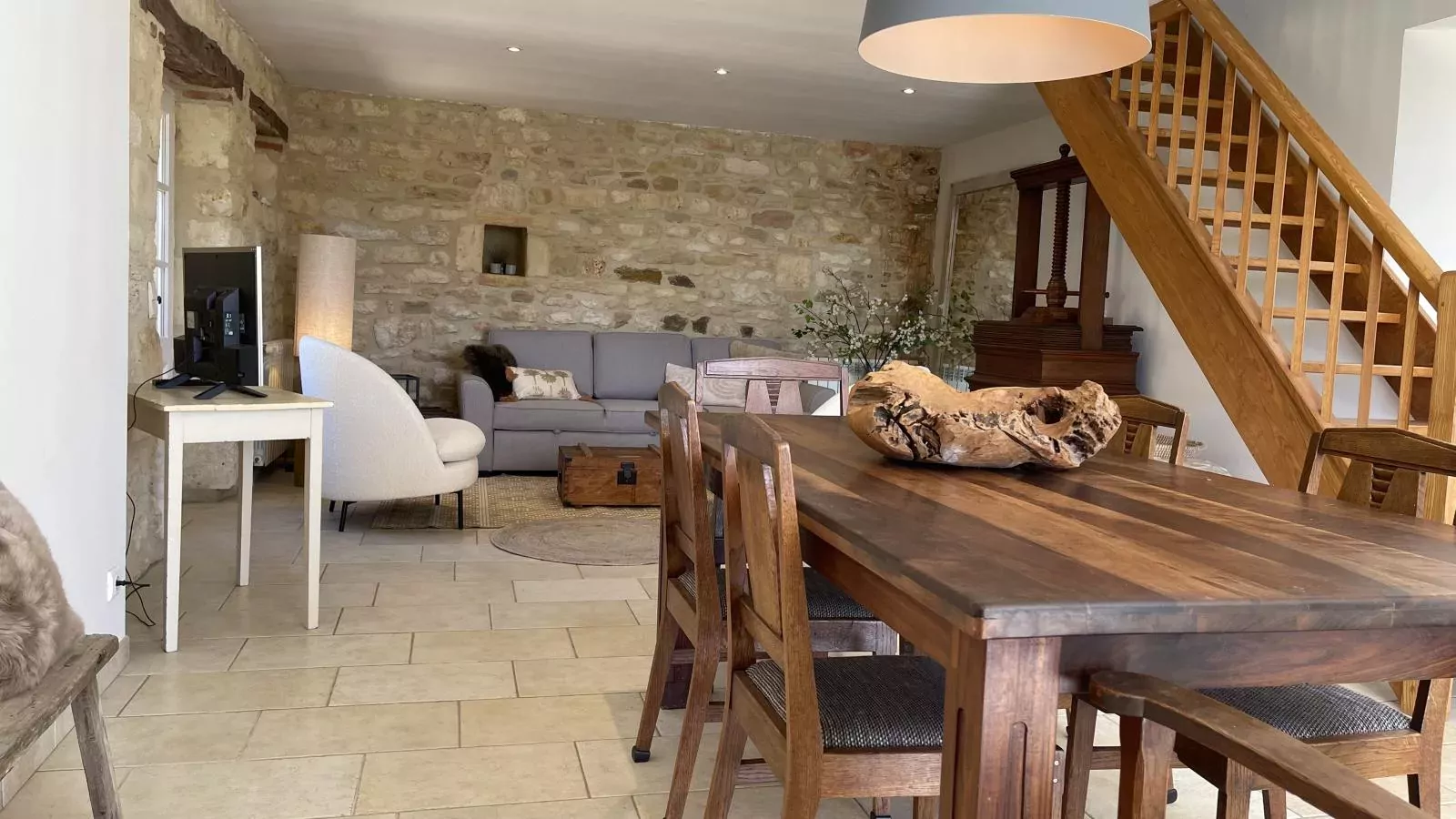 Domaine Saint Martin le Redon-Eetkamer