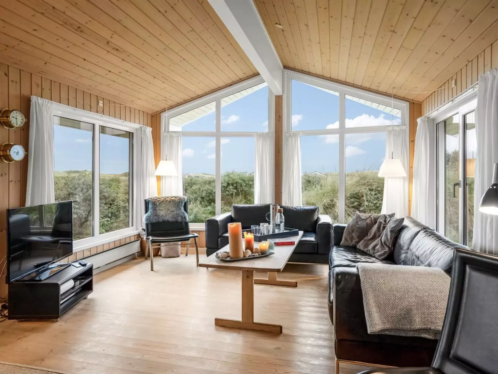 "Udder" - 250m from the sea