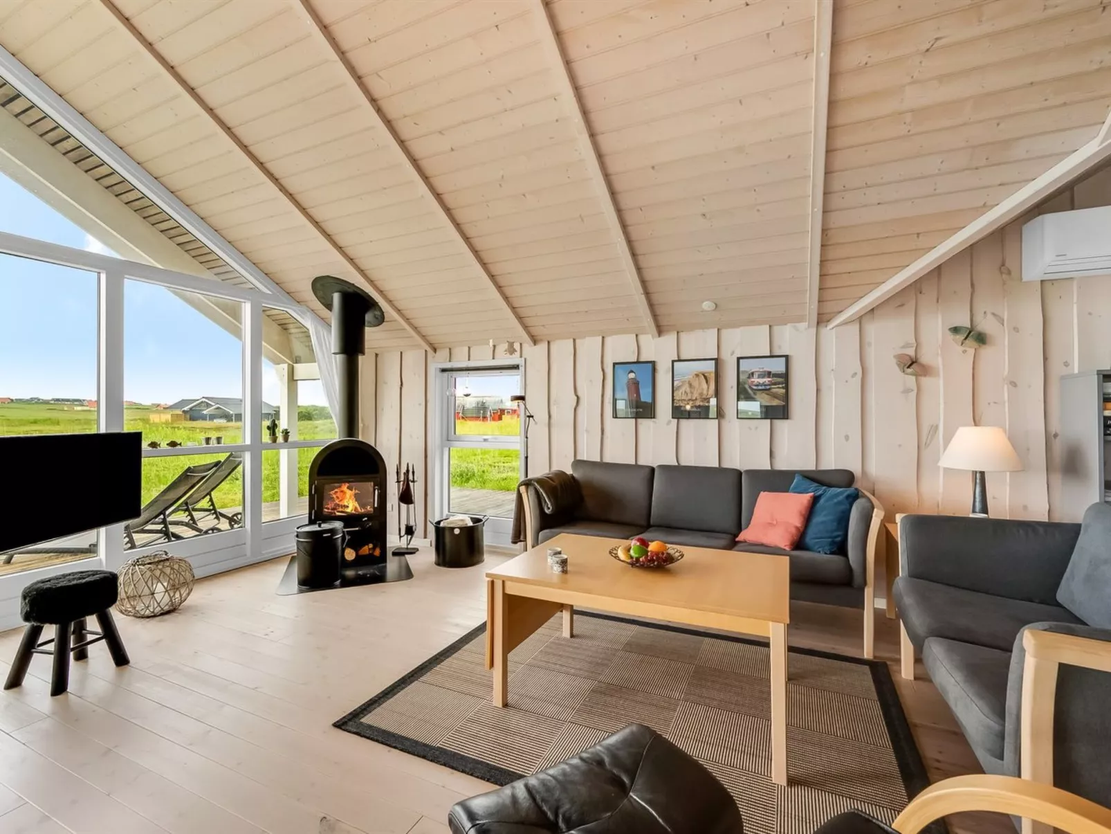 "Märta" - 250m from the sea