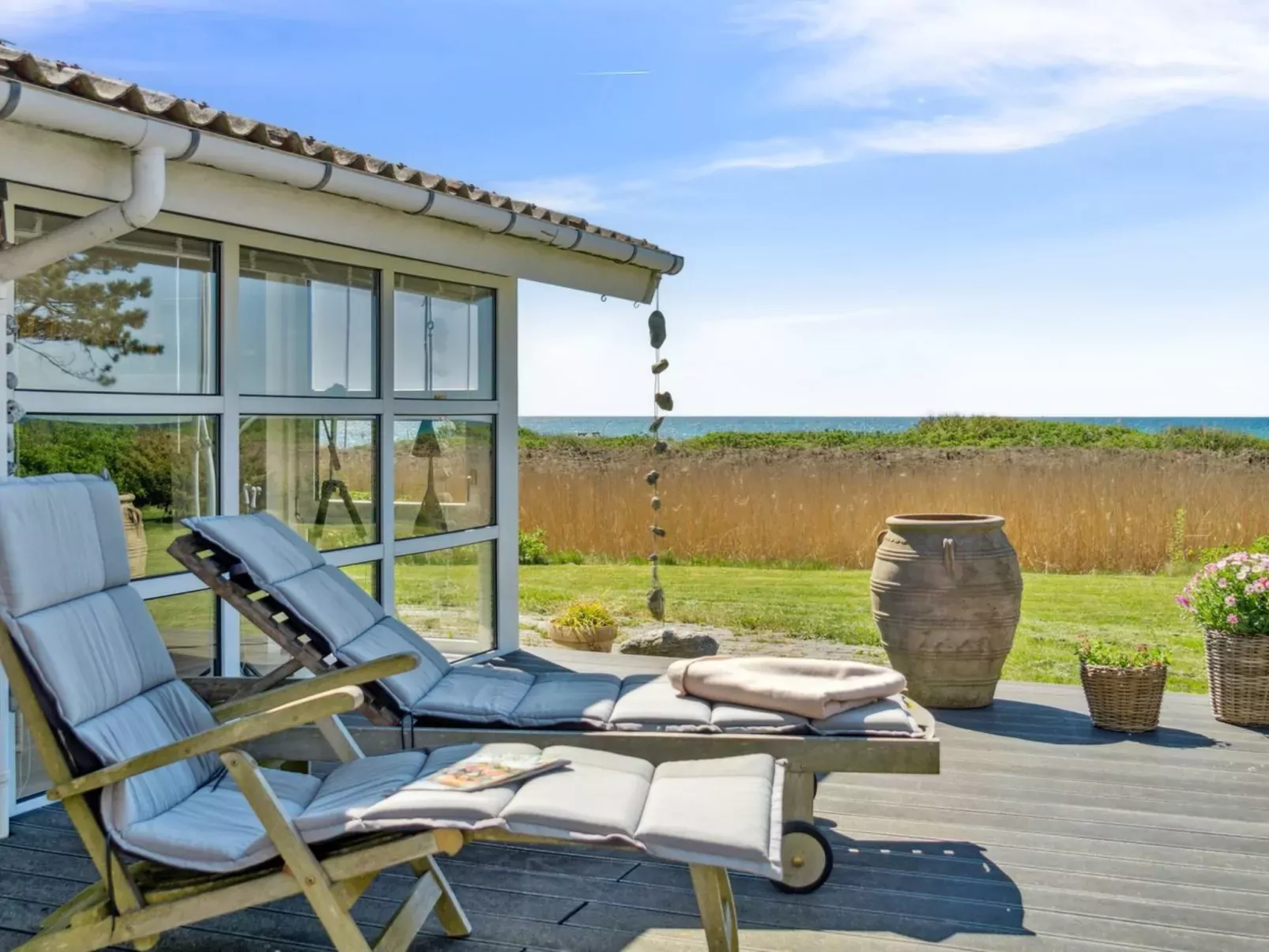 "Hening" - 50m from the sea-Buiten