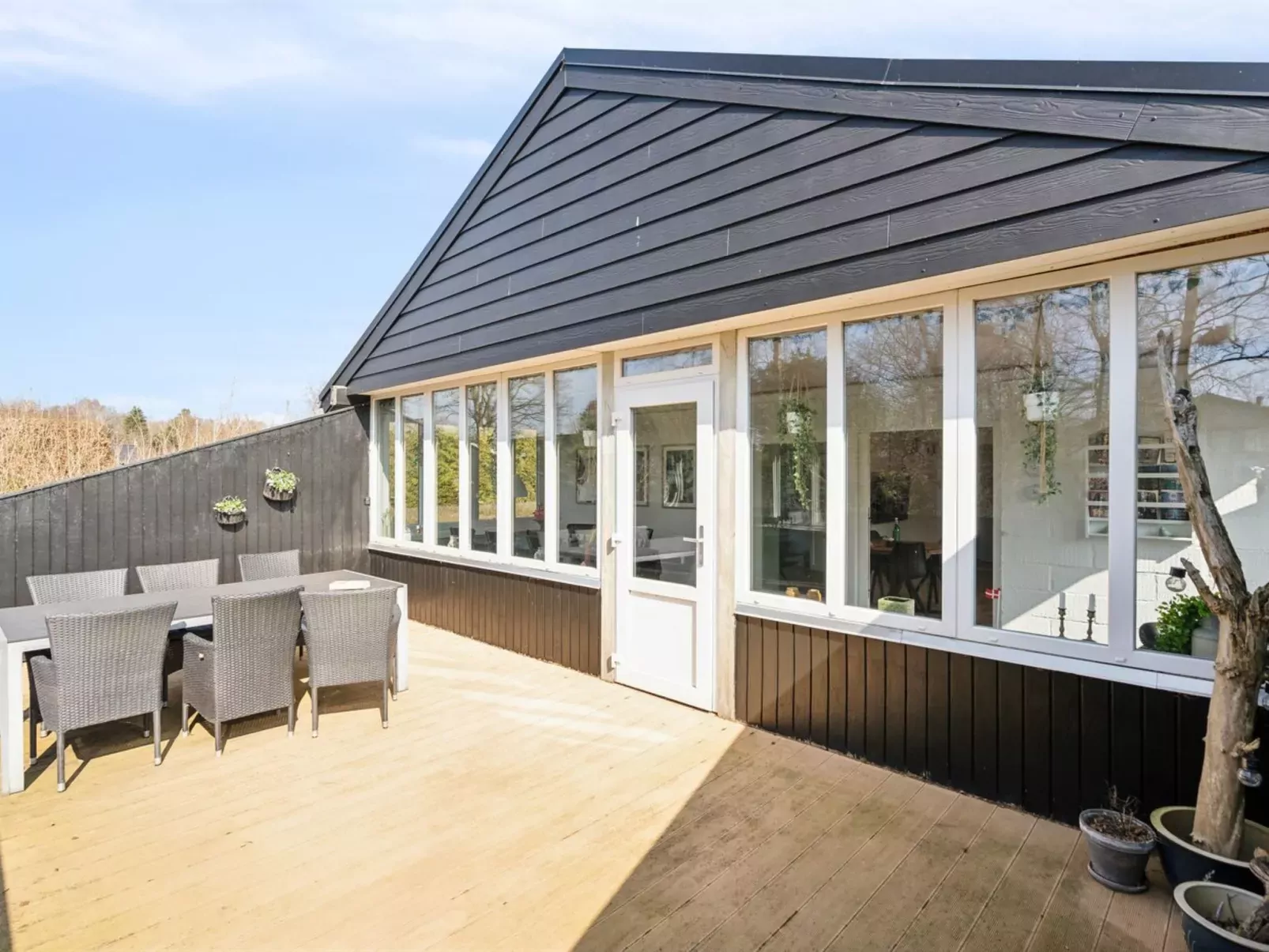 "Vemund" - 500m from the sea-Buiten