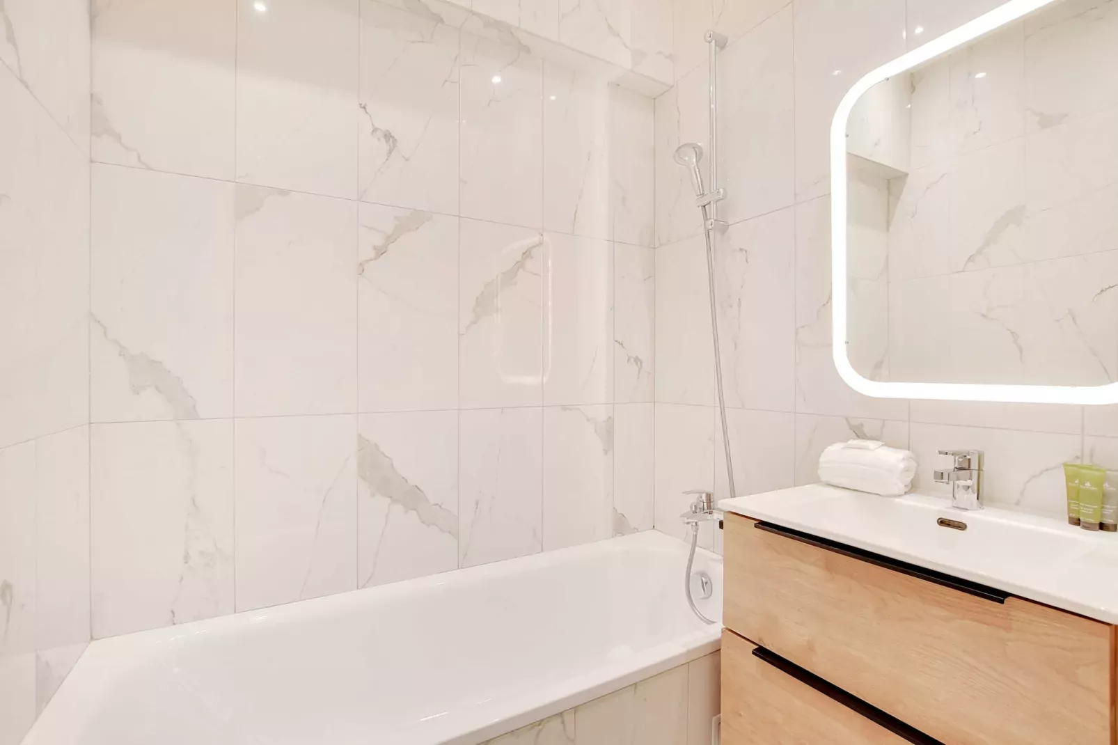 MA-7-BELLAN-Badkamer