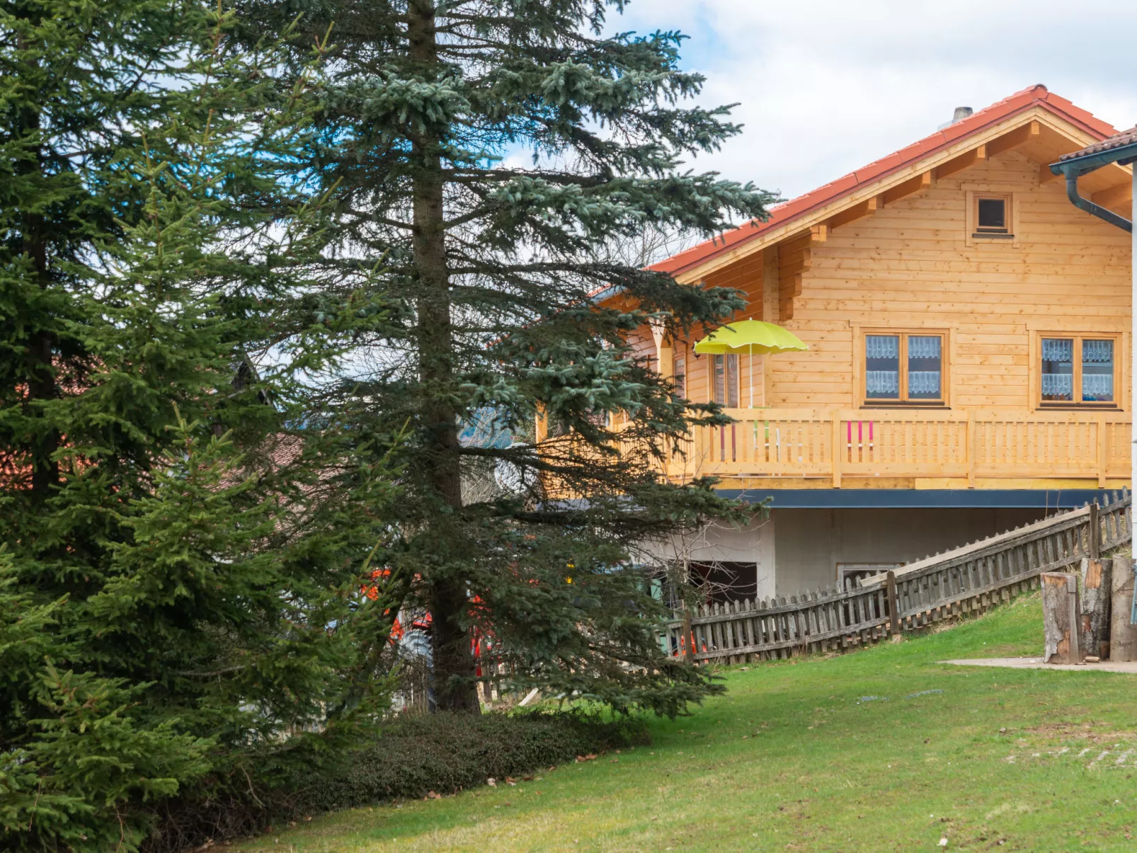 Chalet Toni mit Sauna-Buiten