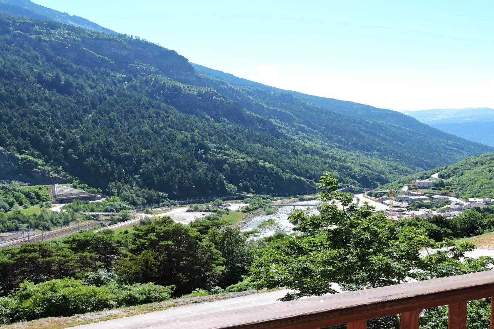 Hameau 8 202 - SPA & PISCINE appartement 4 pers-Terrasbalkon