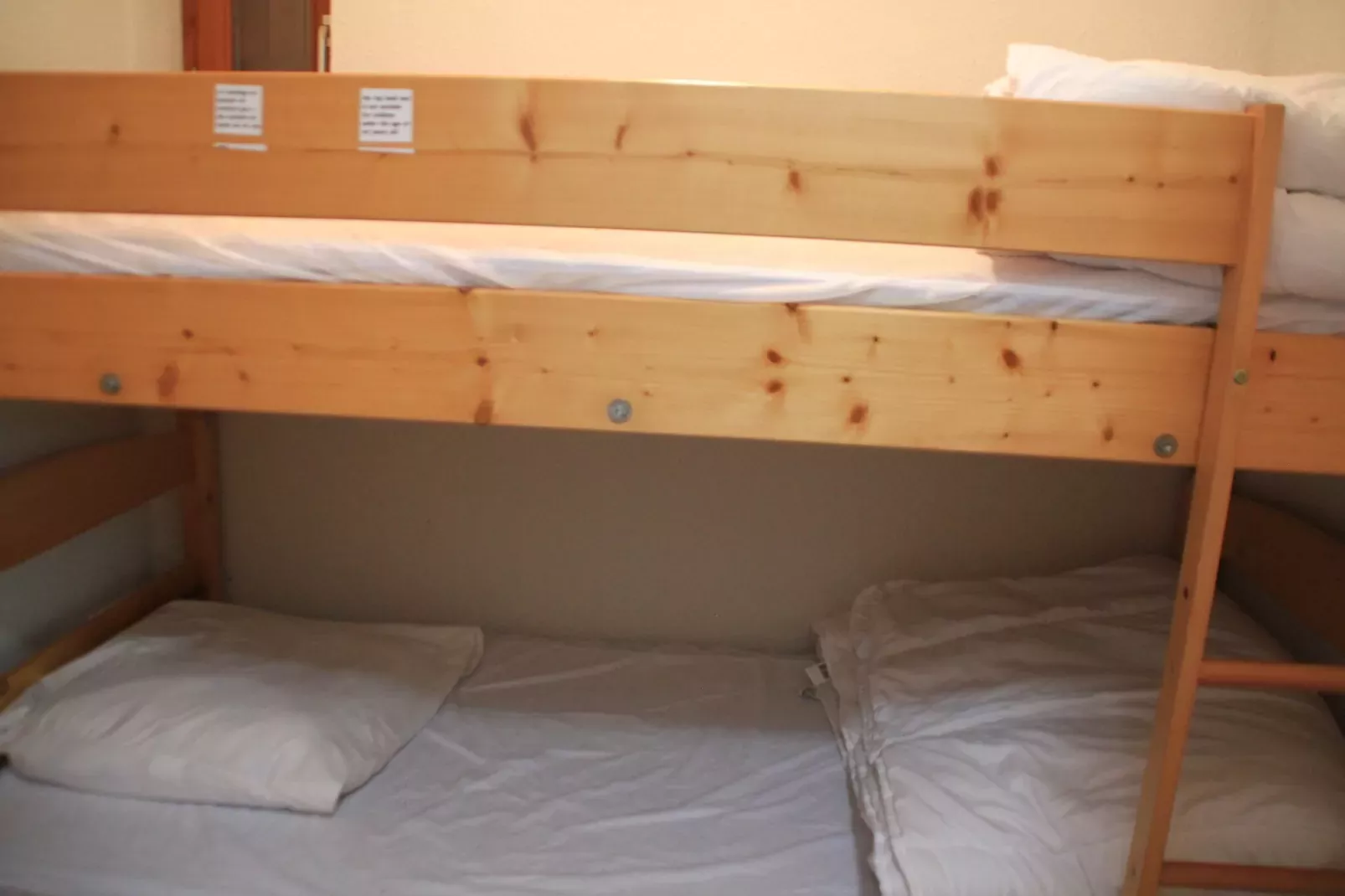 Amarillys AM2 MOUNTAIN & TELECABINE 4 Pers.-Slaapkamer