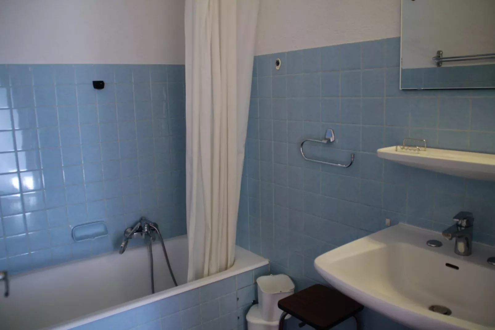 Castel des Neiges CSA7 CENTRE & VIEW  6 Pers.-Badkamer