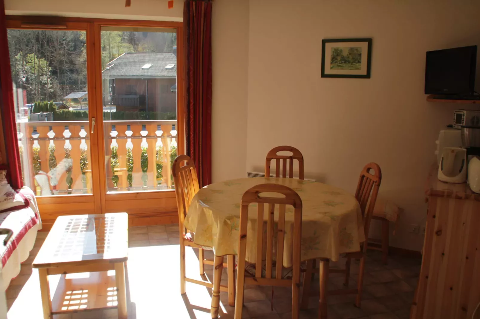 Orchidée OD8 NATURE & TELECABINE 4 pers.-Eetkamer