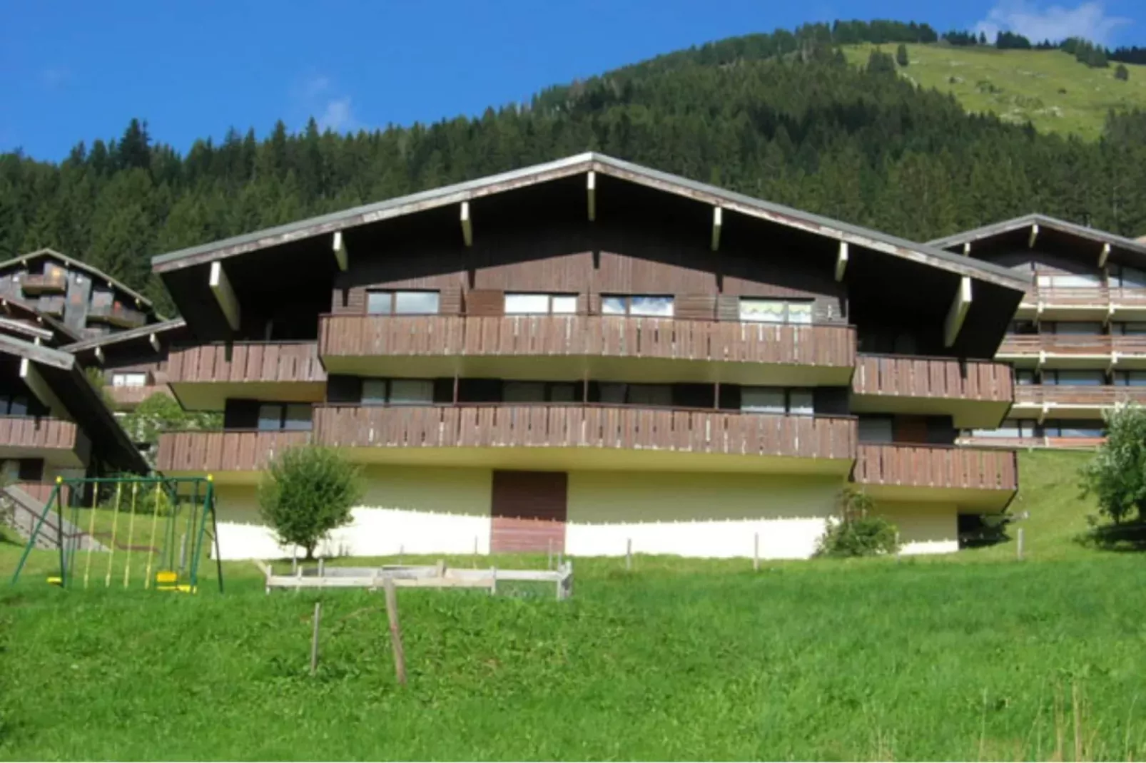Hameau des 4 saisons HSC116  VIEW  & SUN 3 pers.-Buitenlucht
